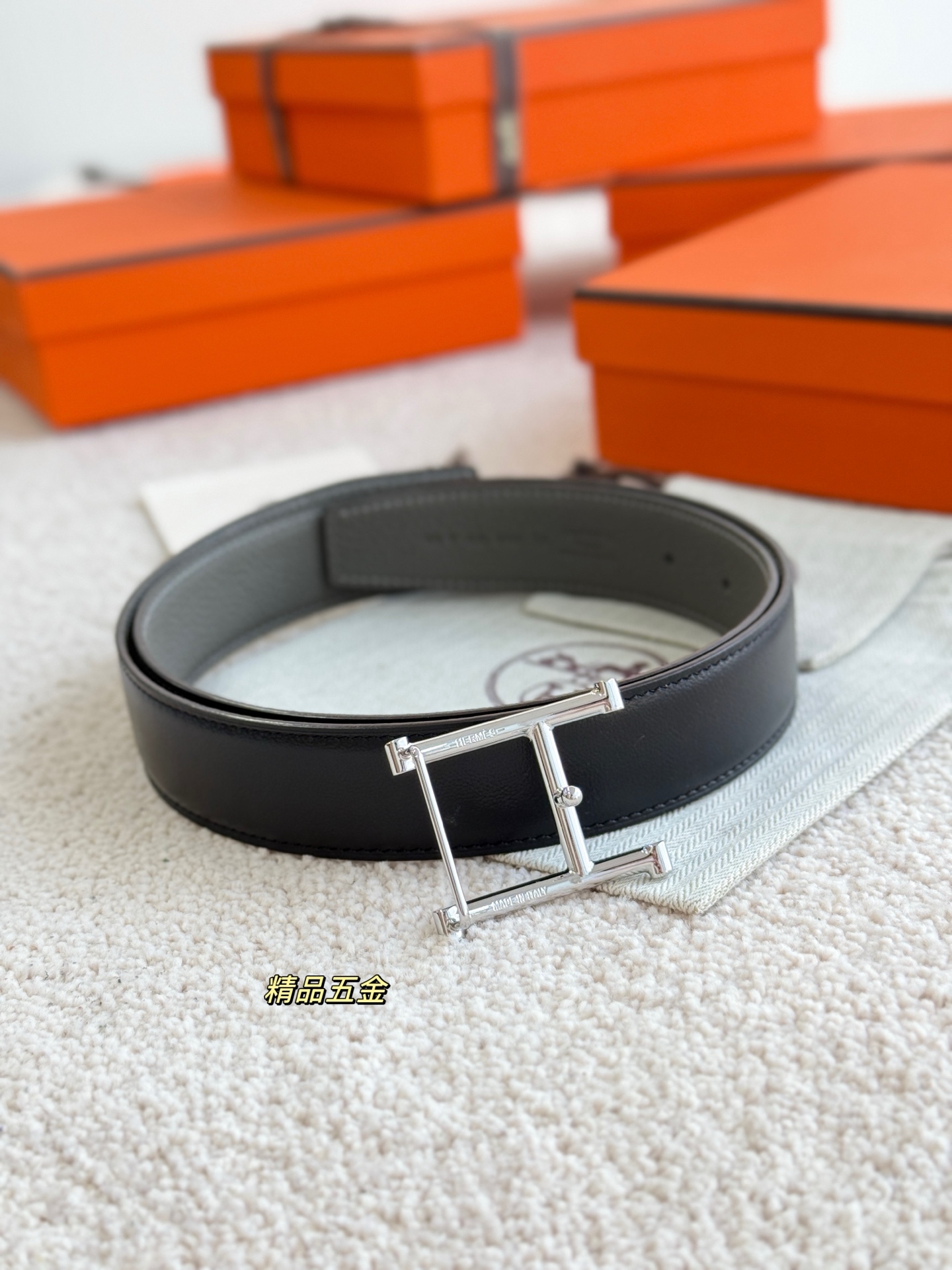 Hermès Sérif Reversible Belt 32mm, Togo Leather, Exquisite Hardware 5 i1756698956152 4449 0 2