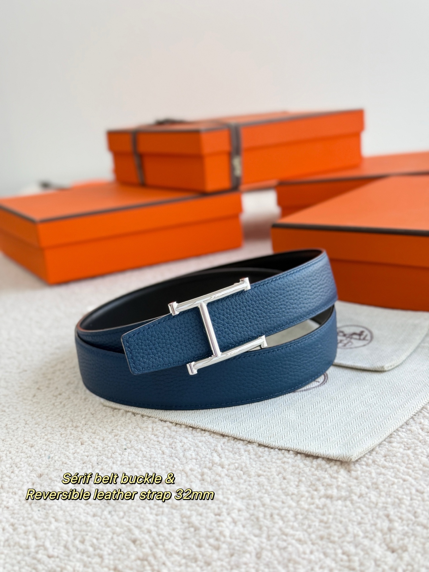 Hermès Sérif Reversible Leather Belt 32mm, Togo Leather, Fine Hardware 4 i1756698998736 8082 0 1