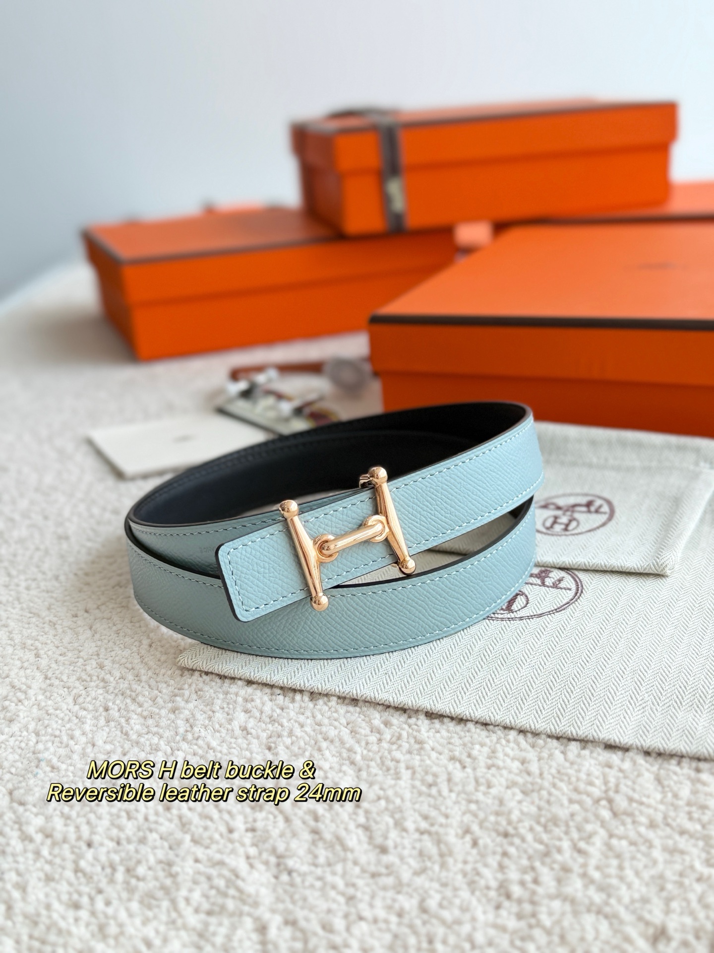 Hermès 代购级 爱马仕 宽度2 5cm MORS H 精品五金 搭配进口epsom皮 Hermes女款腰带以其精湛工艺高品质材料和 设计备受推崇 是女士腰带 选择 简约 产品手感细腻 不仅是实用配饰 更能为整体造型增添亮点
