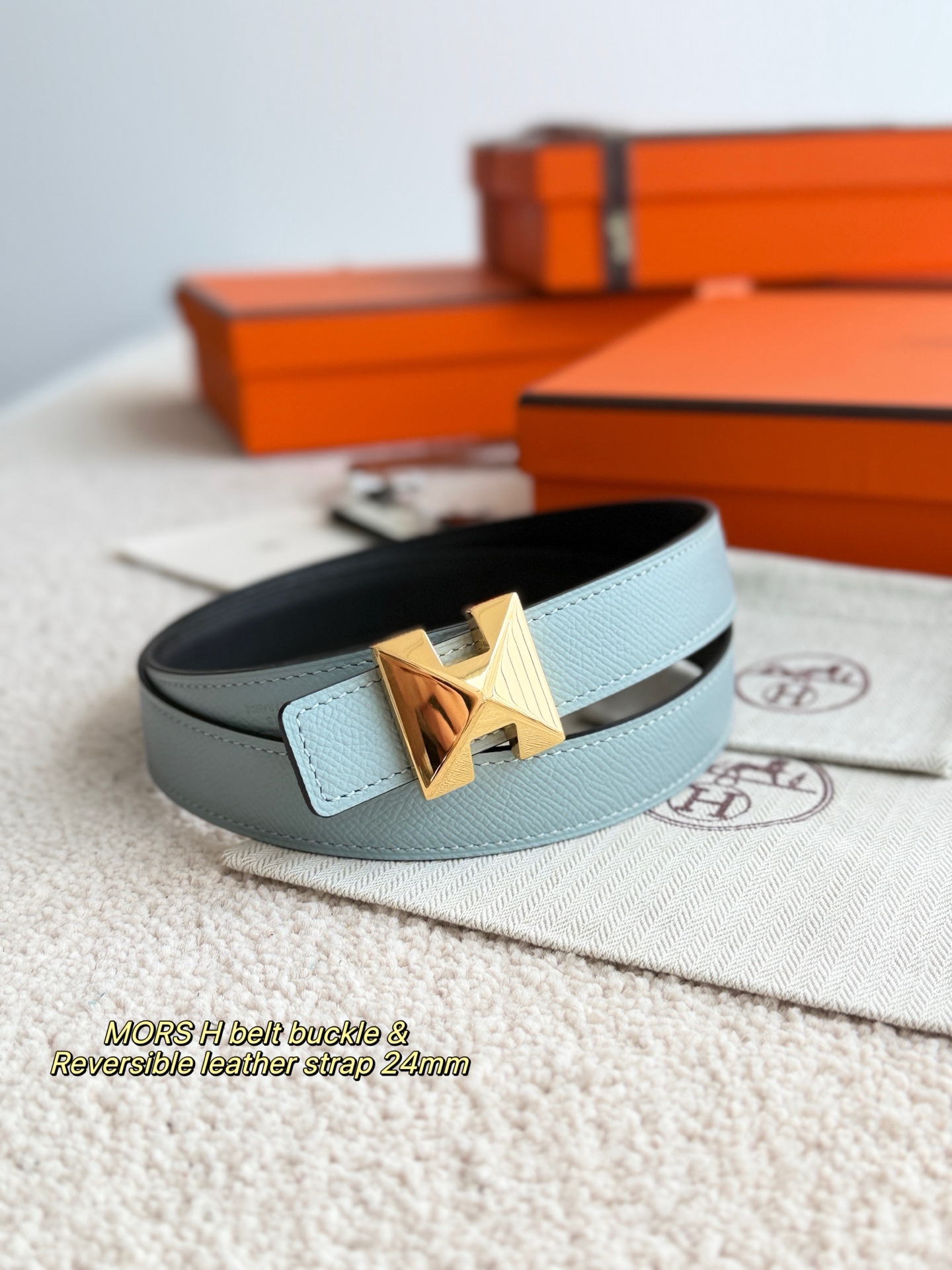 Hermès 代购级 爱马仕 宽度2 5cm MORS H 精品五金 搭配进口epsom皮 Hermes女款腰带以其精湛工艺高品质材料和 设计备受推崇 是女士腰带 选择 简约 产品手感细腻 不仅是实用配饰 更能为整体造型增添亮点