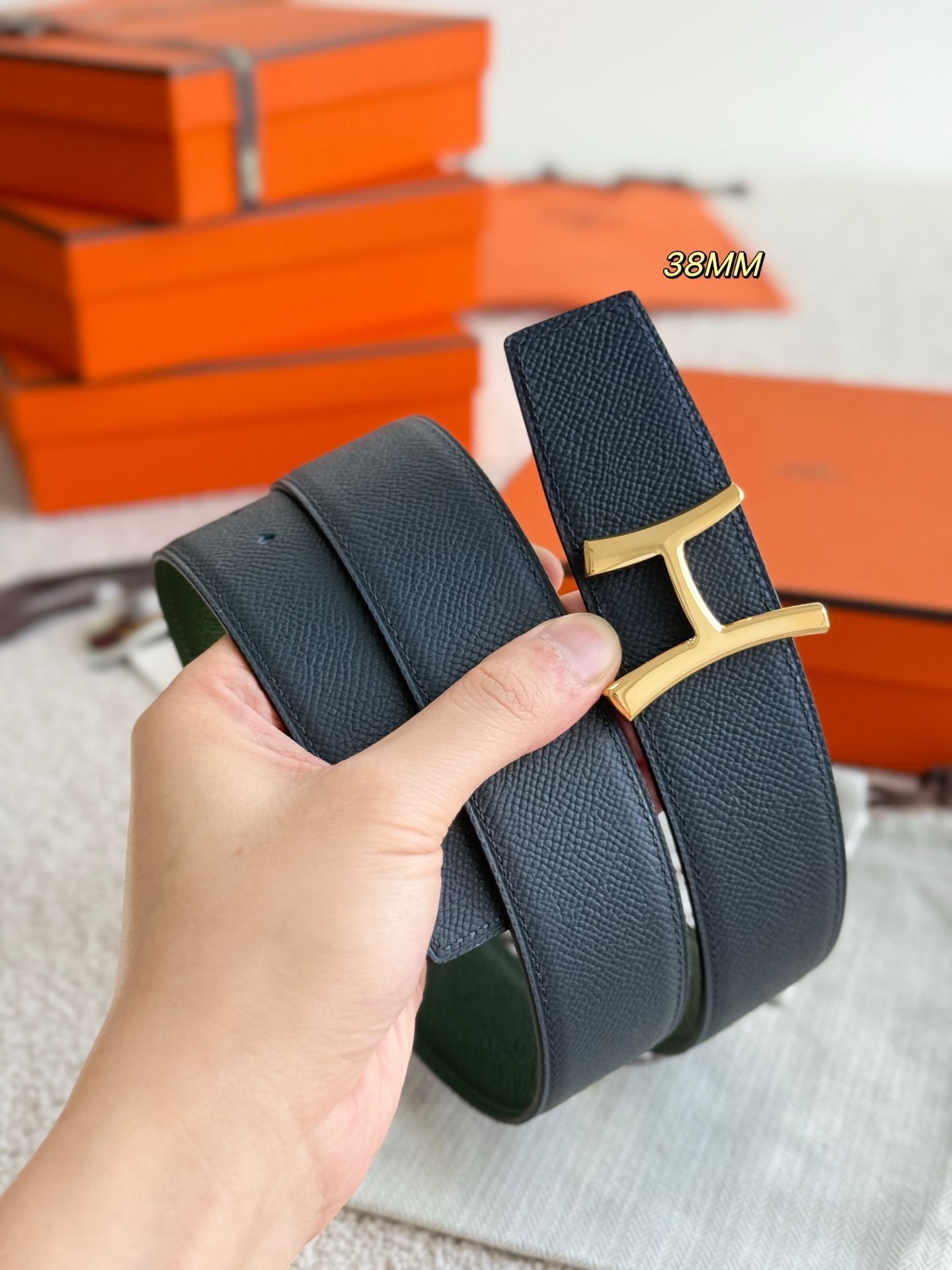 Gucci Haute Couture Luxury Atelier Designer Belt Tie Accessories 8
