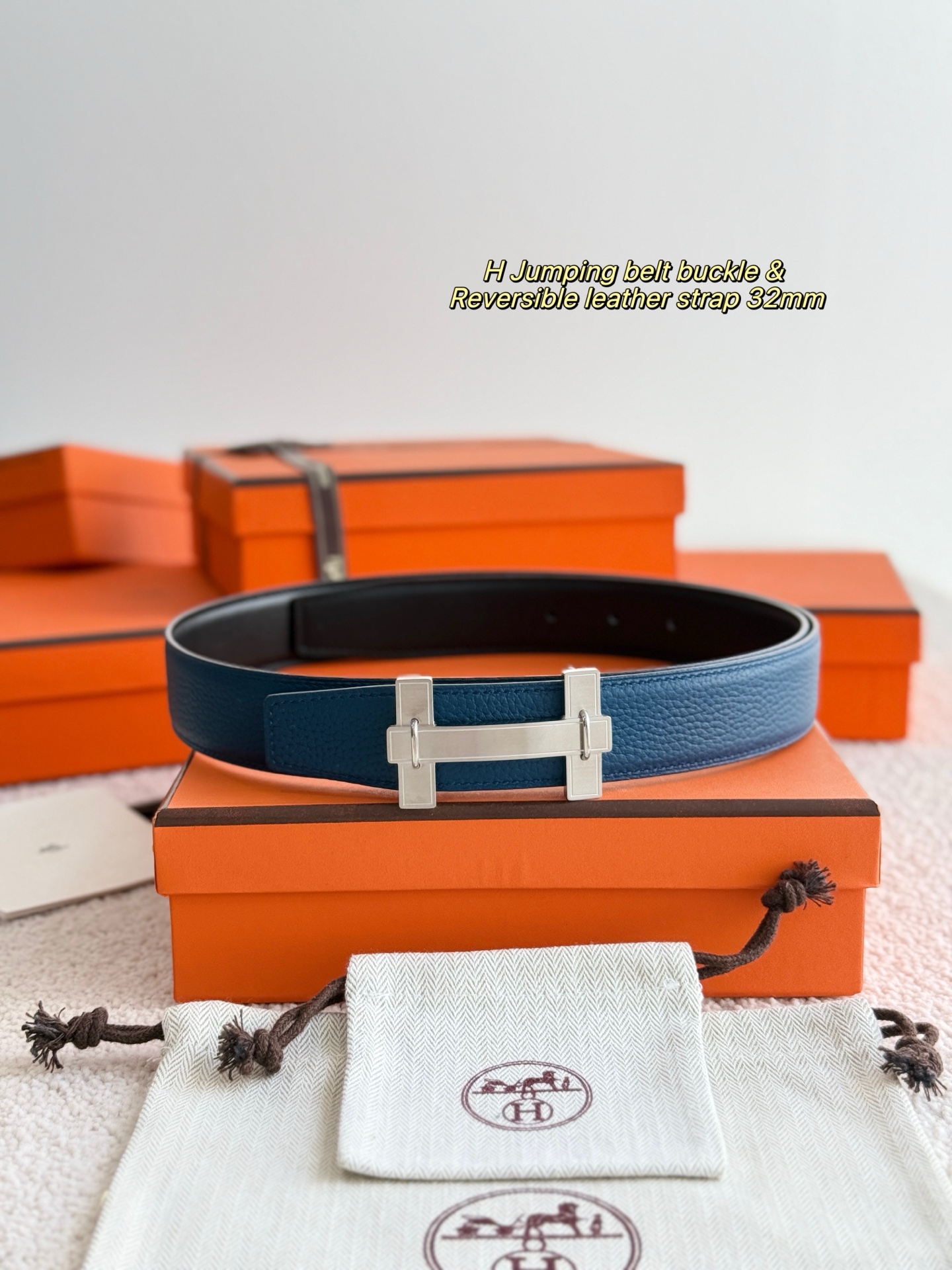 ❤️款 H JUMPING 精品五金 搭配进口togo皮 宽度32MM 以其精湛工艺高品质材料和经典设计备受推崇 是男士腰带顶级选择 简约大气 适合商务和休闲场合 产品手感细腻 不仅是实用配饰 更是身份与品味的象征 ❤️ P170