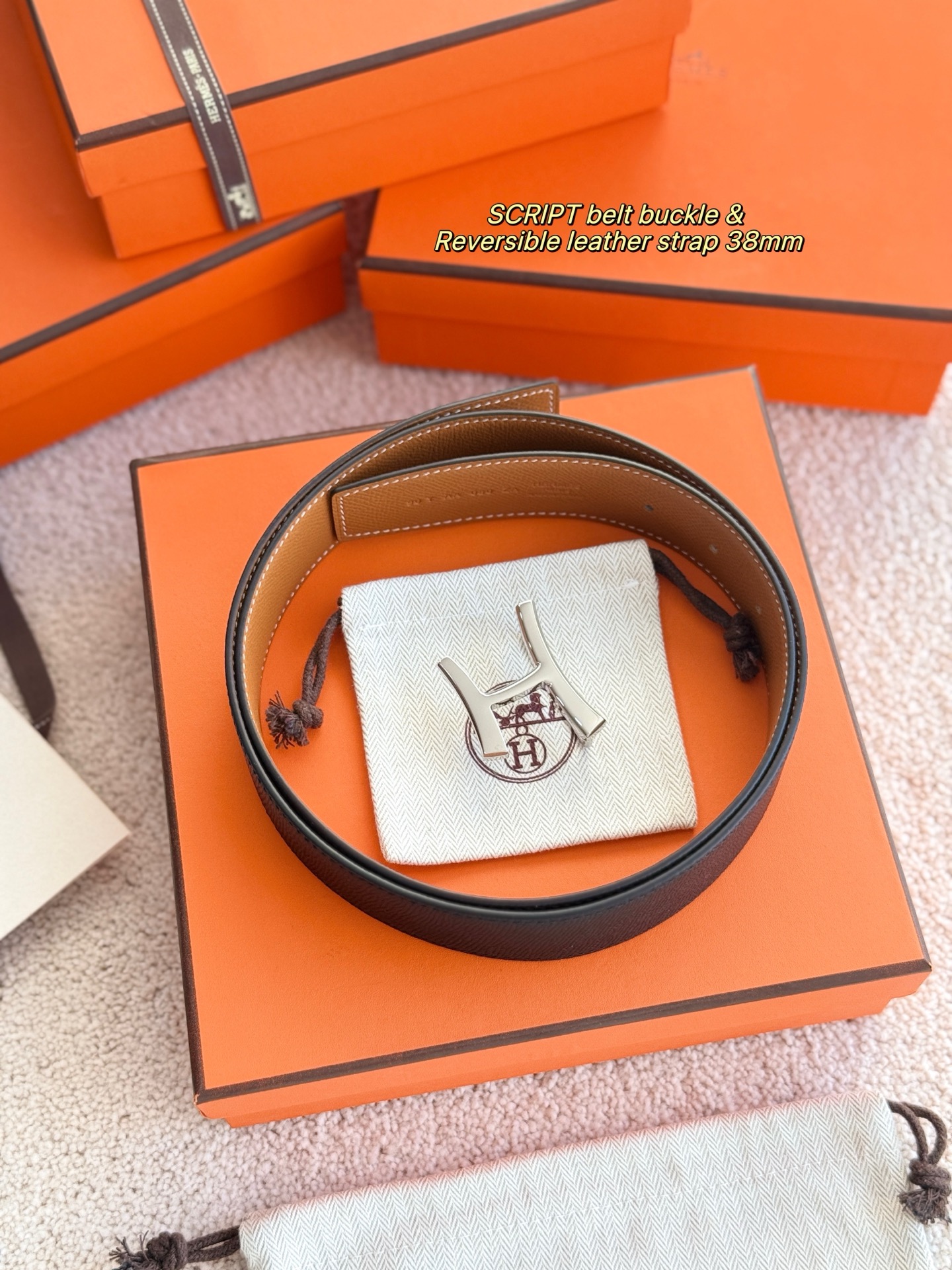 ❤️款 SCRIPT 精品五金 搭配进口EPsom皮 宽度38MM 以其精湛工艺高品质材料和经典设计备受