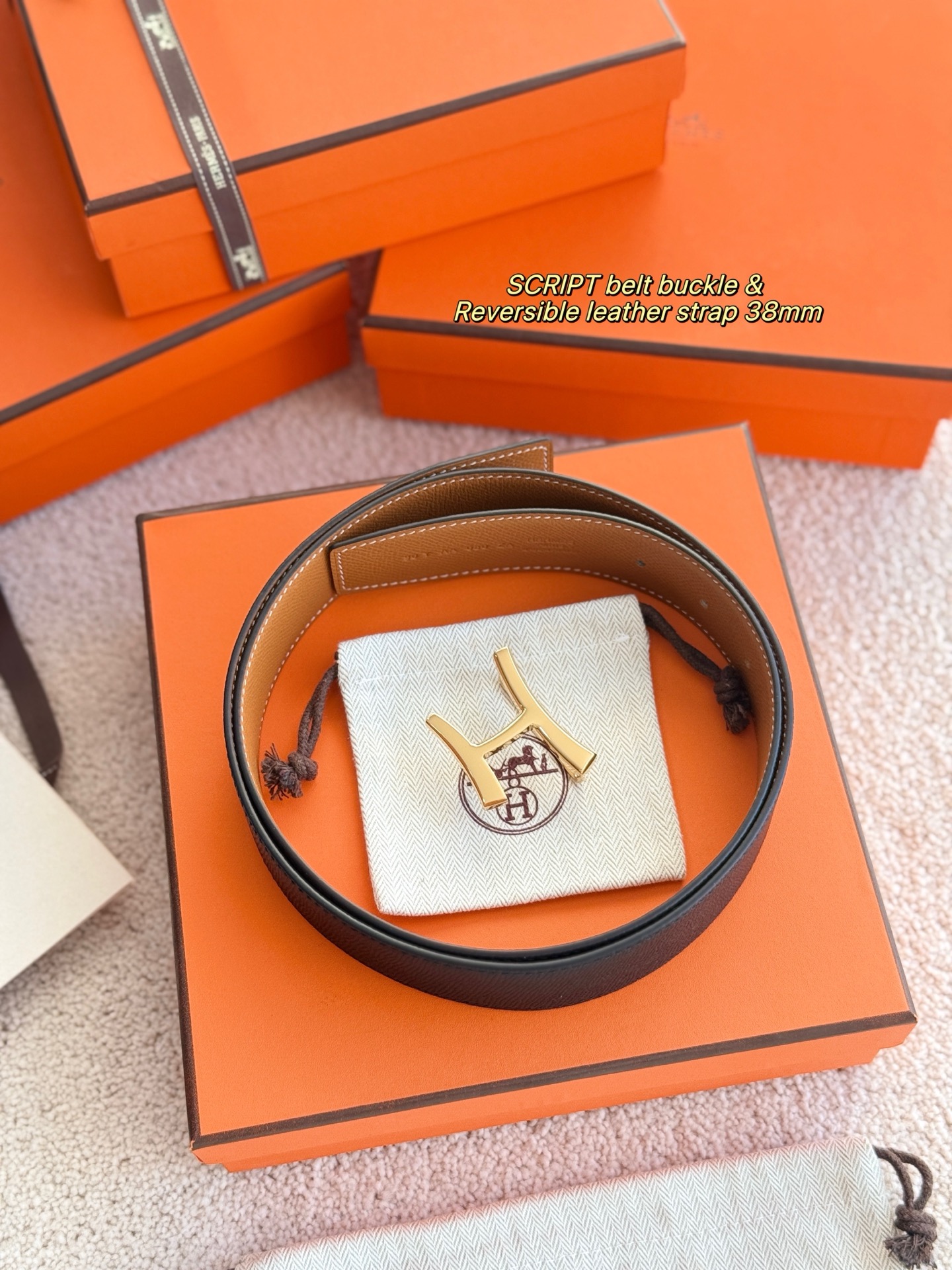 ❤️款 SCRIPT 精品五金 搭配进口EPsom皮 宽度38MM 以其精湛工艺高品质材料和经典设计备受