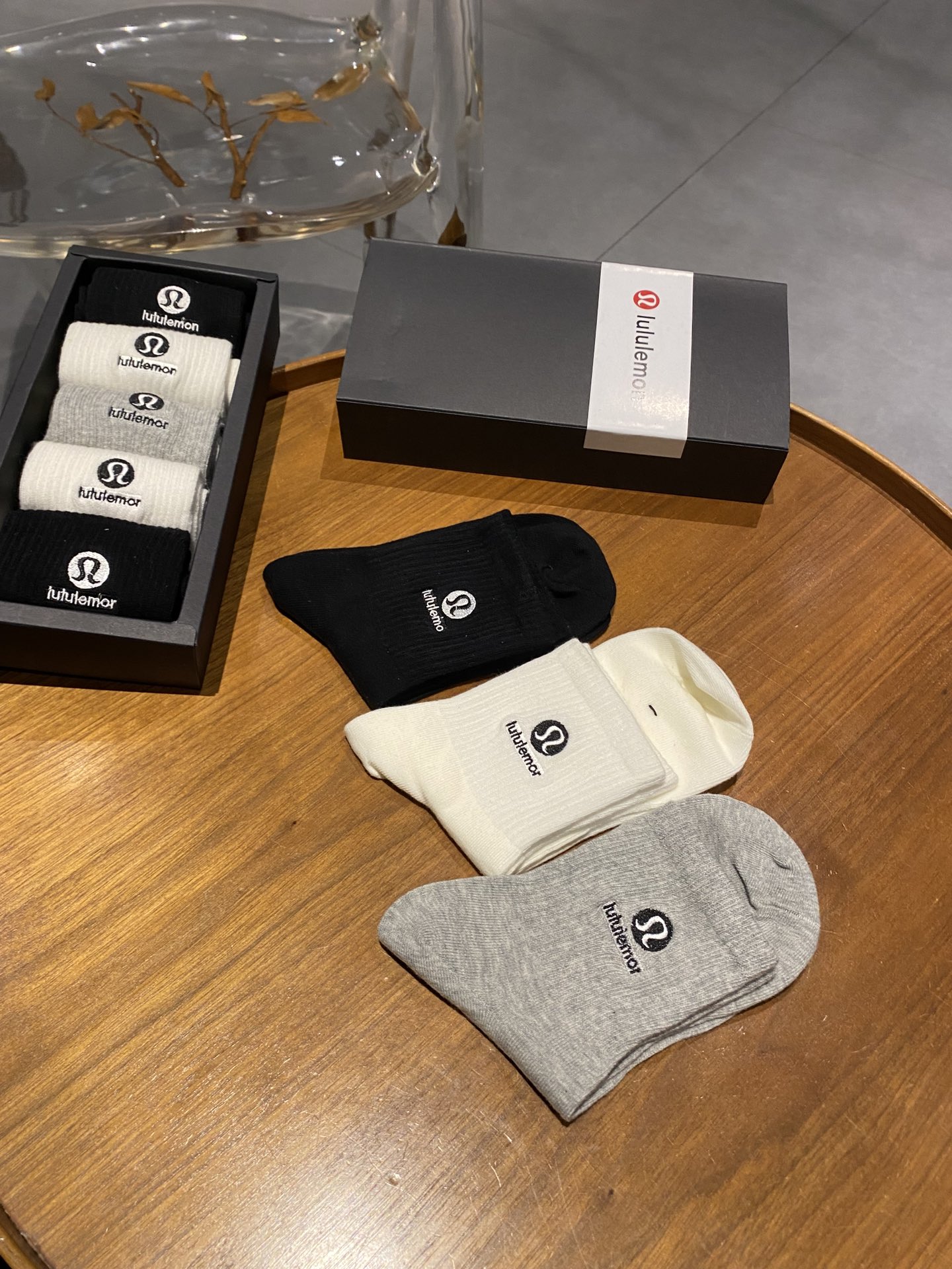 lulu袜一盒5双装lululemo*n 9