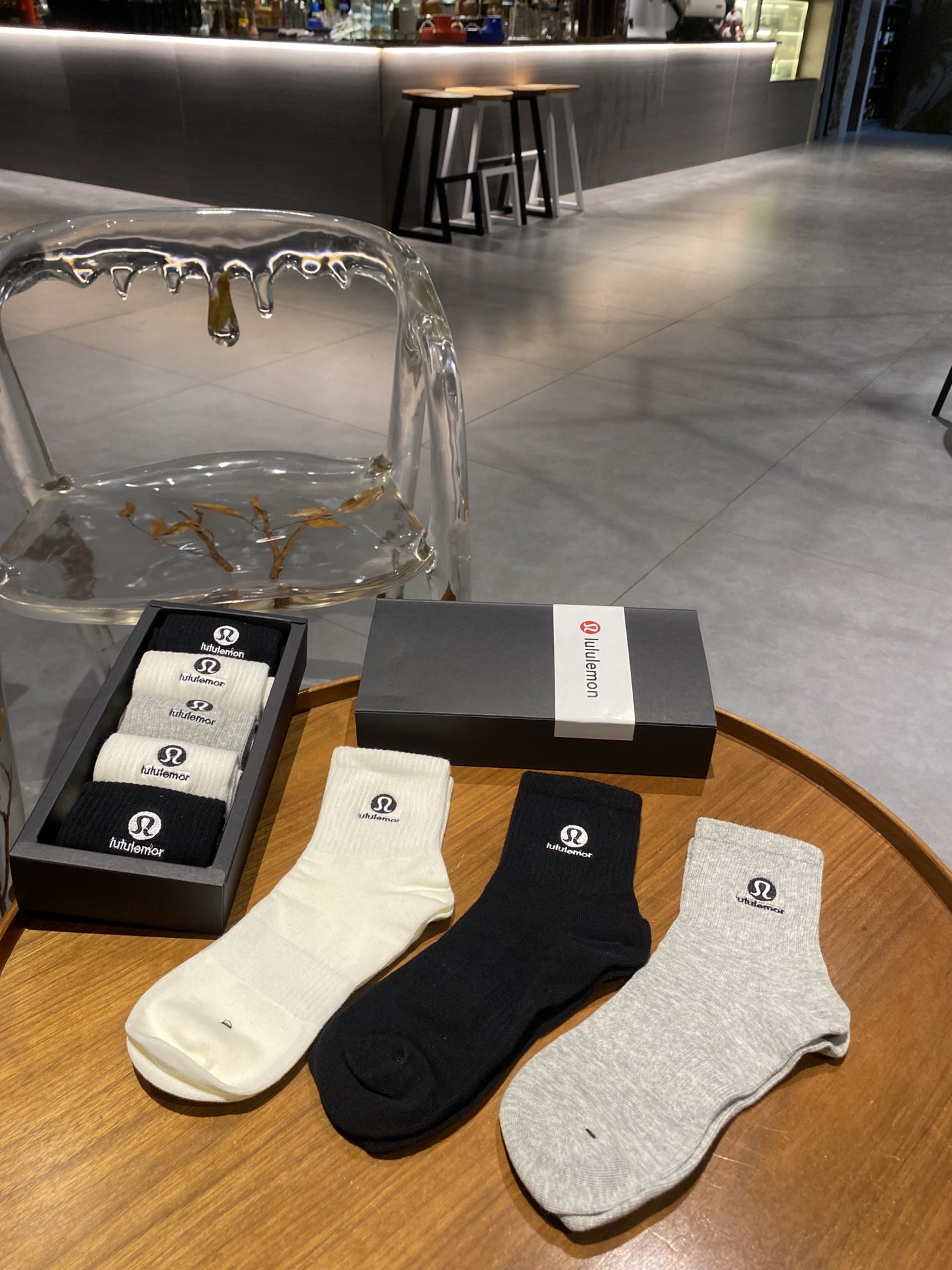 Boxed set of five pairs. Crafted with high-stretch elastic cuffs for a c - Comprehensive 3