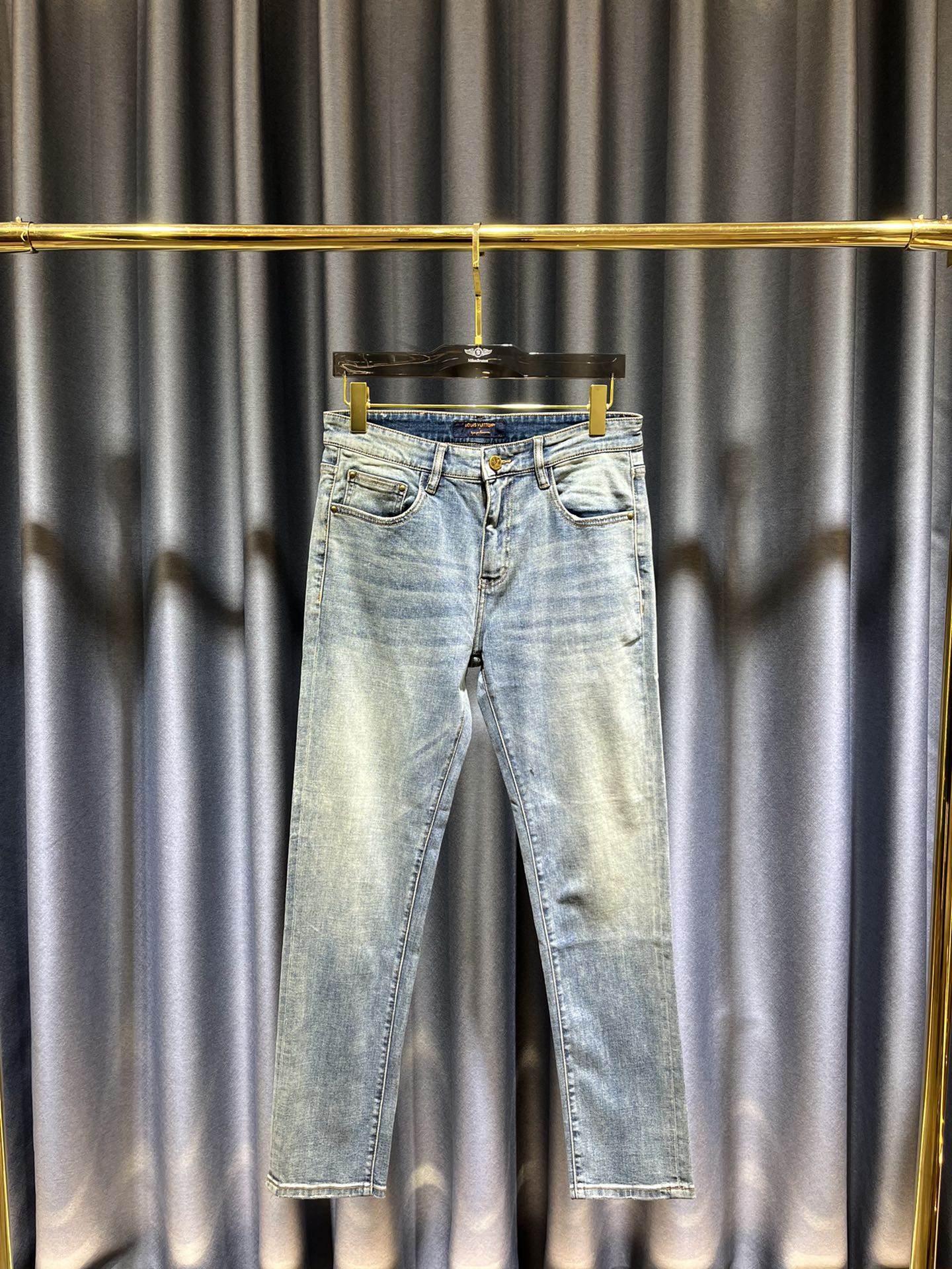 AAA Quality Replica
 Louis Vuitton Clothing Jeans From China
 Blue Spring/Summer Collection