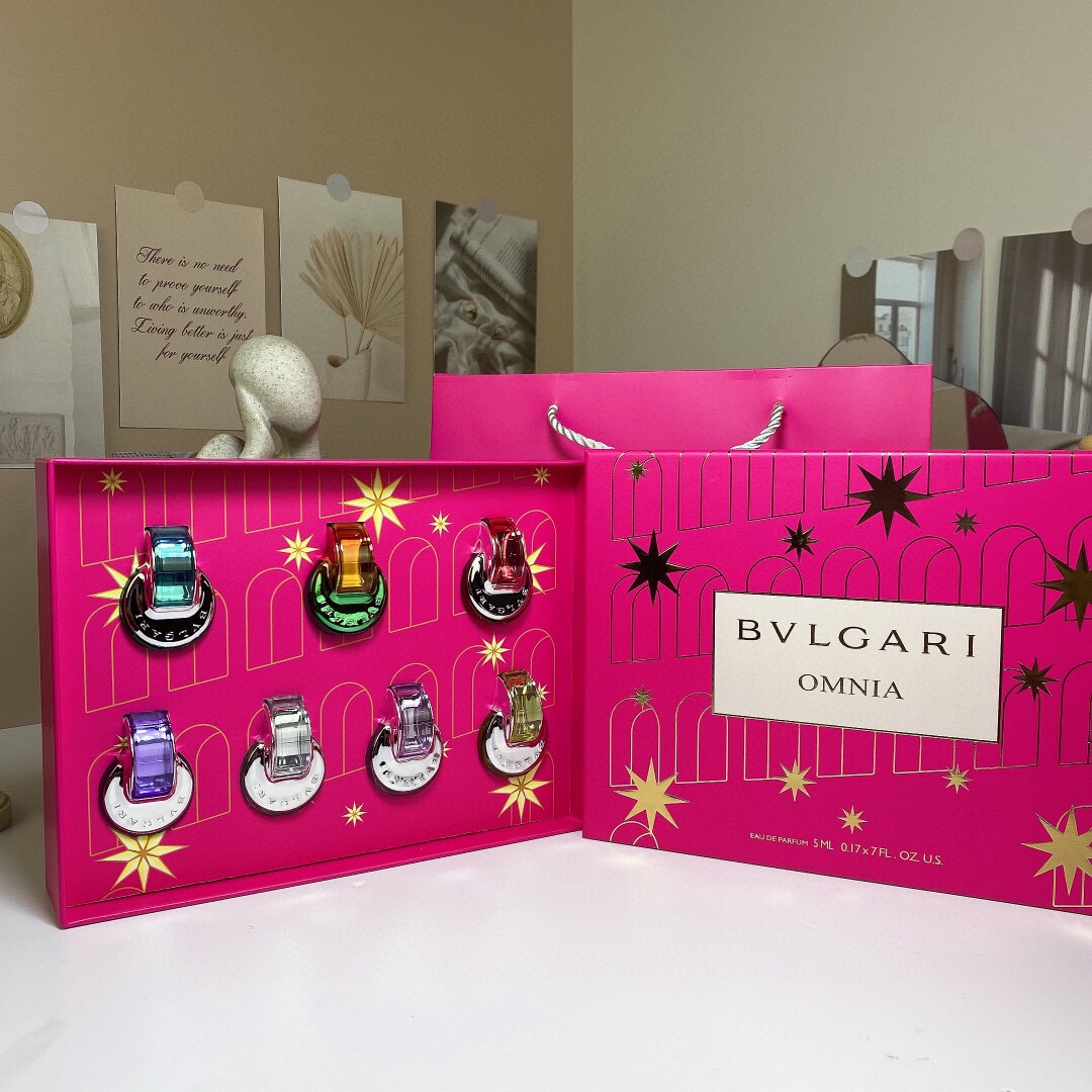 100! Set de muestras de perfume Bvlgari Wheels, 7 piezas! Incluye: 7.5ml × 7. Aromas: Amatista, Cristal Rosa, Cristal B…