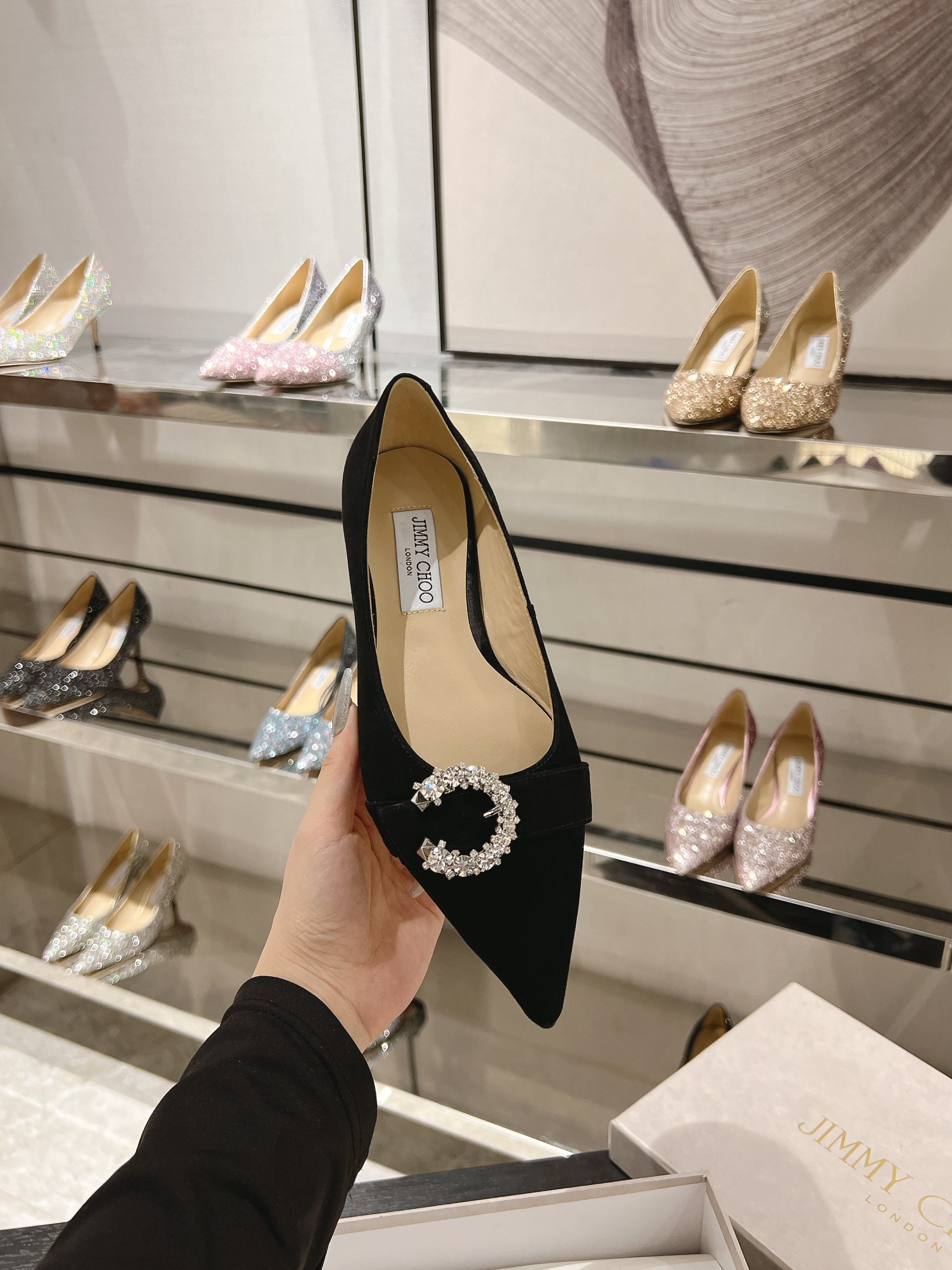 NO:247977,Classic Saresa series flat heel fabric sheepskin inner sheepskin heel height 10mm size 35-41 40 41 non-return or exchange grid, single shoes, sheepskin19860909经典Saresa系列 平跟 面料羊麂 内里羊皮 跟高10mm 尺码35-41 40 41不退不换 格,单鞋,sheepskin,Women's Shoes