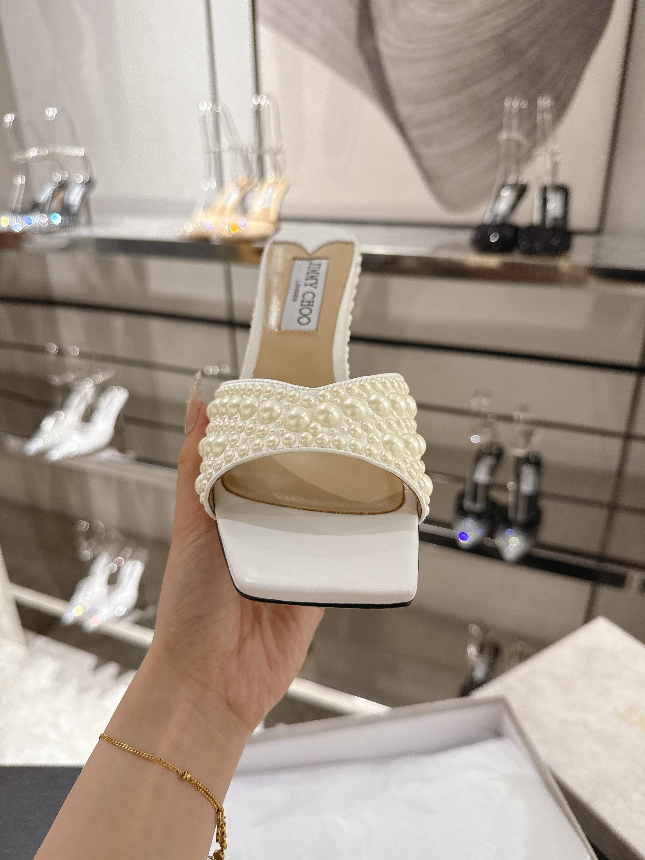 NO:266387,Skye 45 fabric diamond face inner sheepskin heel height 45mm size 35-41 40 41 no return or replacement, high heels, sheepskin19860909Skye 45 面料钻面 内里羊皮 跟高45mm 尺码35-41 40 41不退不换,高跟鞋,high heels,sheepskin,Women's Shoes