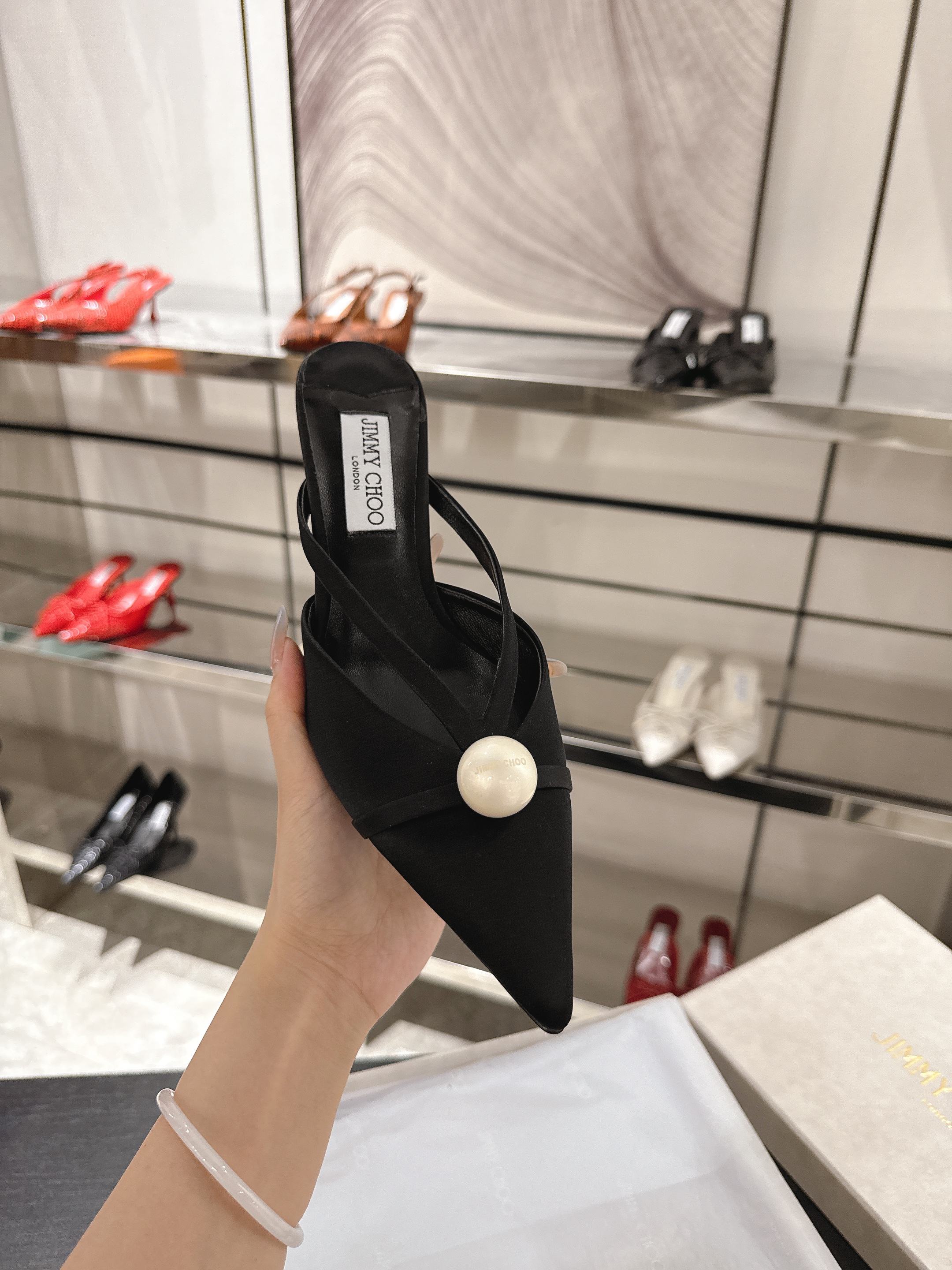 “Scarlett 50 Series Heels: Handcrafted Leather Straps and Classic Style Upgrade” - 图片 1