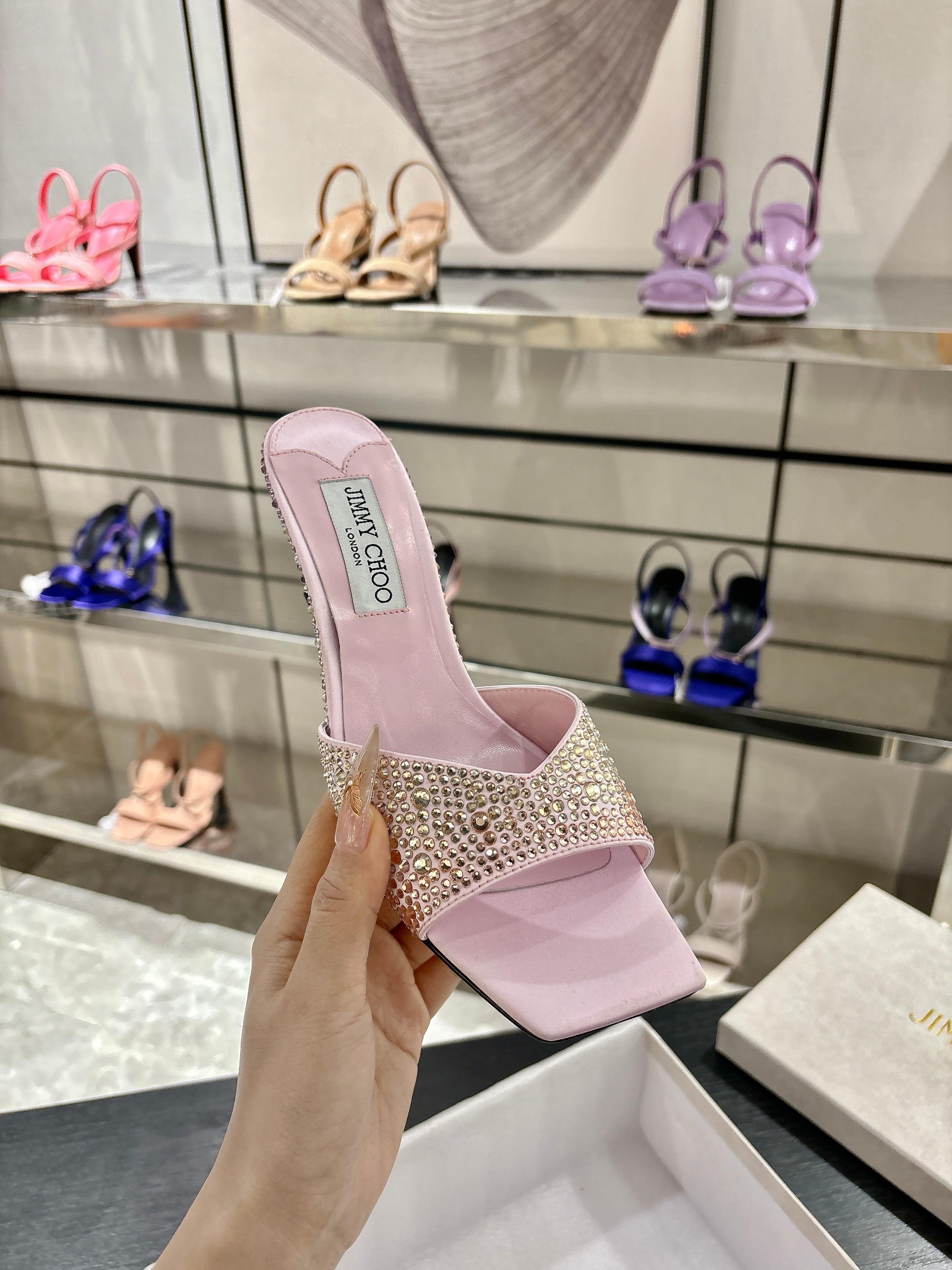 Женские розовые туфли Jimmy Choo с декором из страз