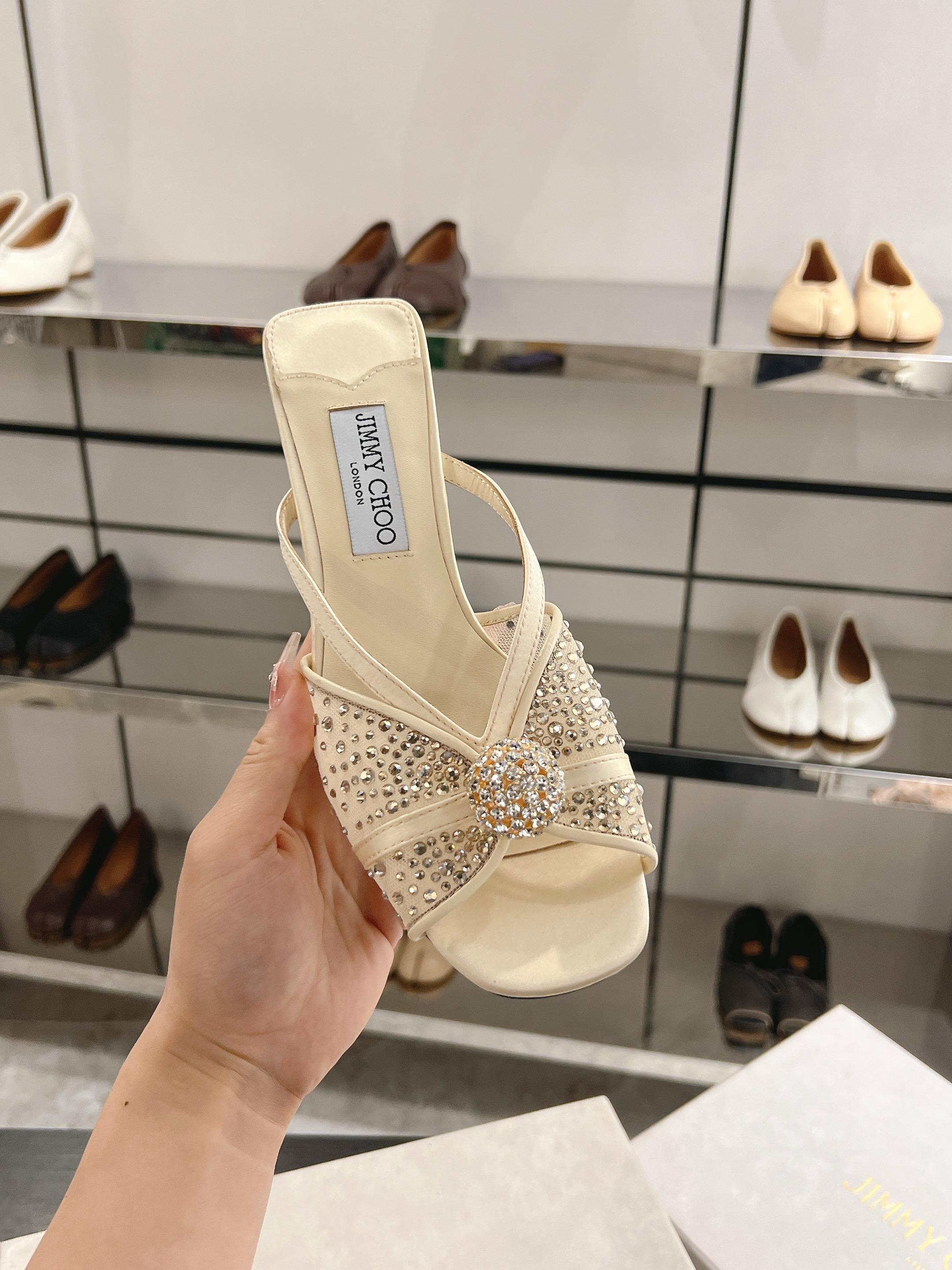Женские мюли бежевые со стразами и пряжкой Jimmy Choo