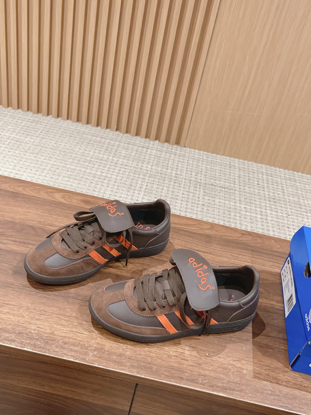 “SHUKYU x E-WAX x Adidas Handball Spezial Tokyo Energy Series” - 图片 2