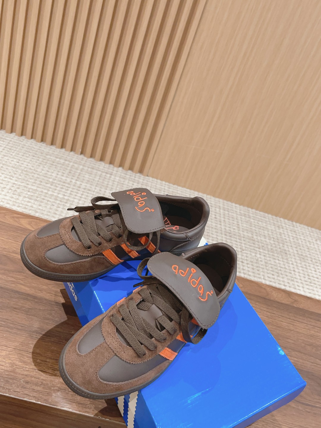 “SHUKYU x E-WAX x Adidas Handball Spezial Tokyo Energy Series” - 图片 4