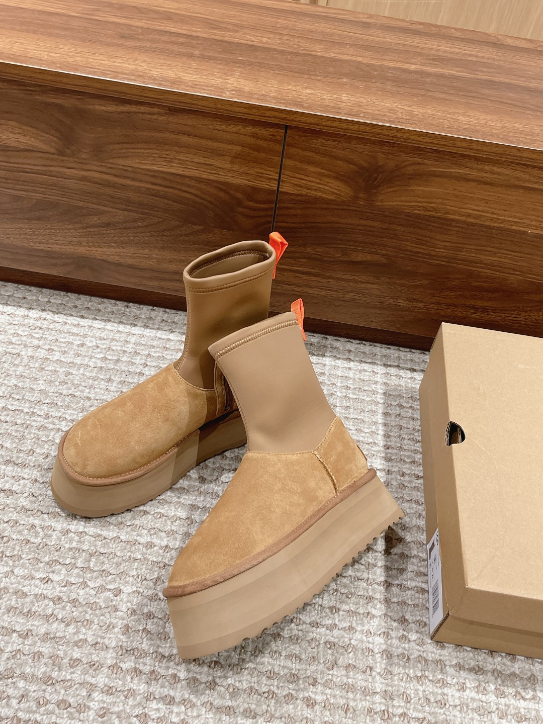 [UGG Women