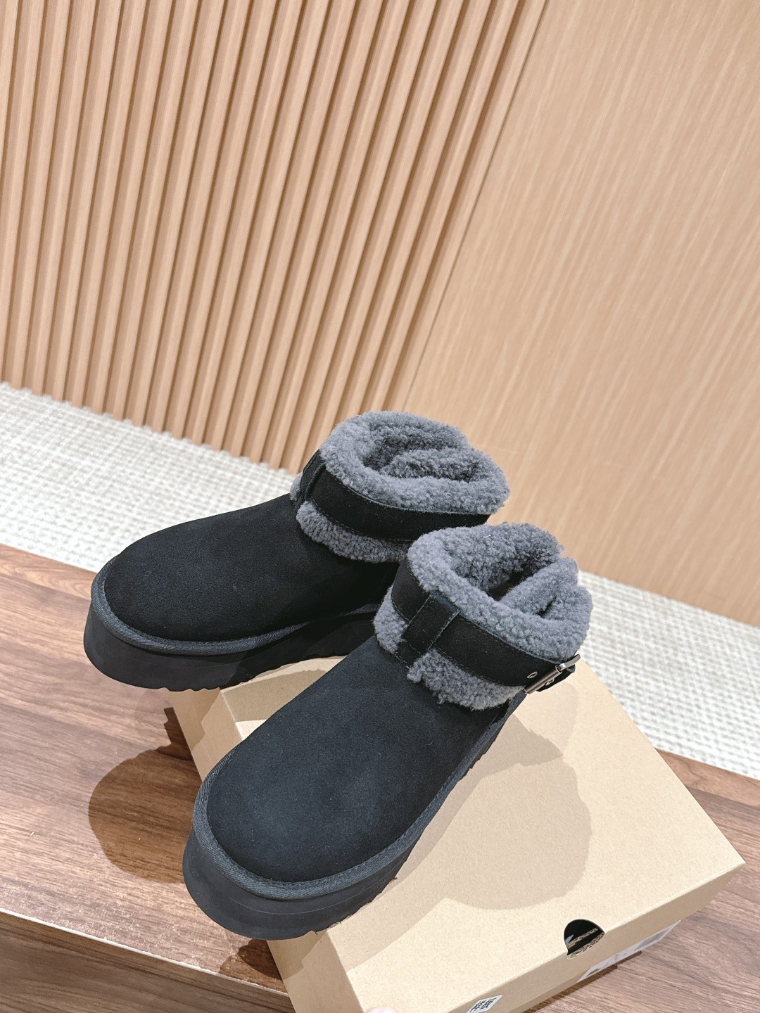 𝗨𝗚𝗚❥SNGG简介｜时尚厚底增高雪地靴check 你的随性复古棕色系look，点亮街头拿捏潮酷不费力~