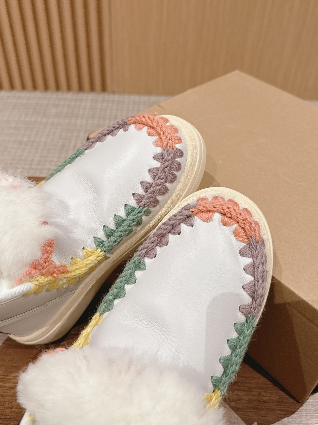 MOU Eskimo秋冬雪地靴 原始可爱的外观，纯手工钩织羊毛毛线🐑羊毛皮毛一体 保暖舒适加倍呵护双脚 冬天必备单品 麂