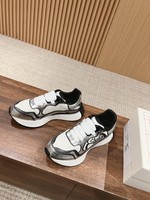 Alexander McQueen Knockoff
 Shoes Sneakers White Cowhide Patent Leather Spring Collection