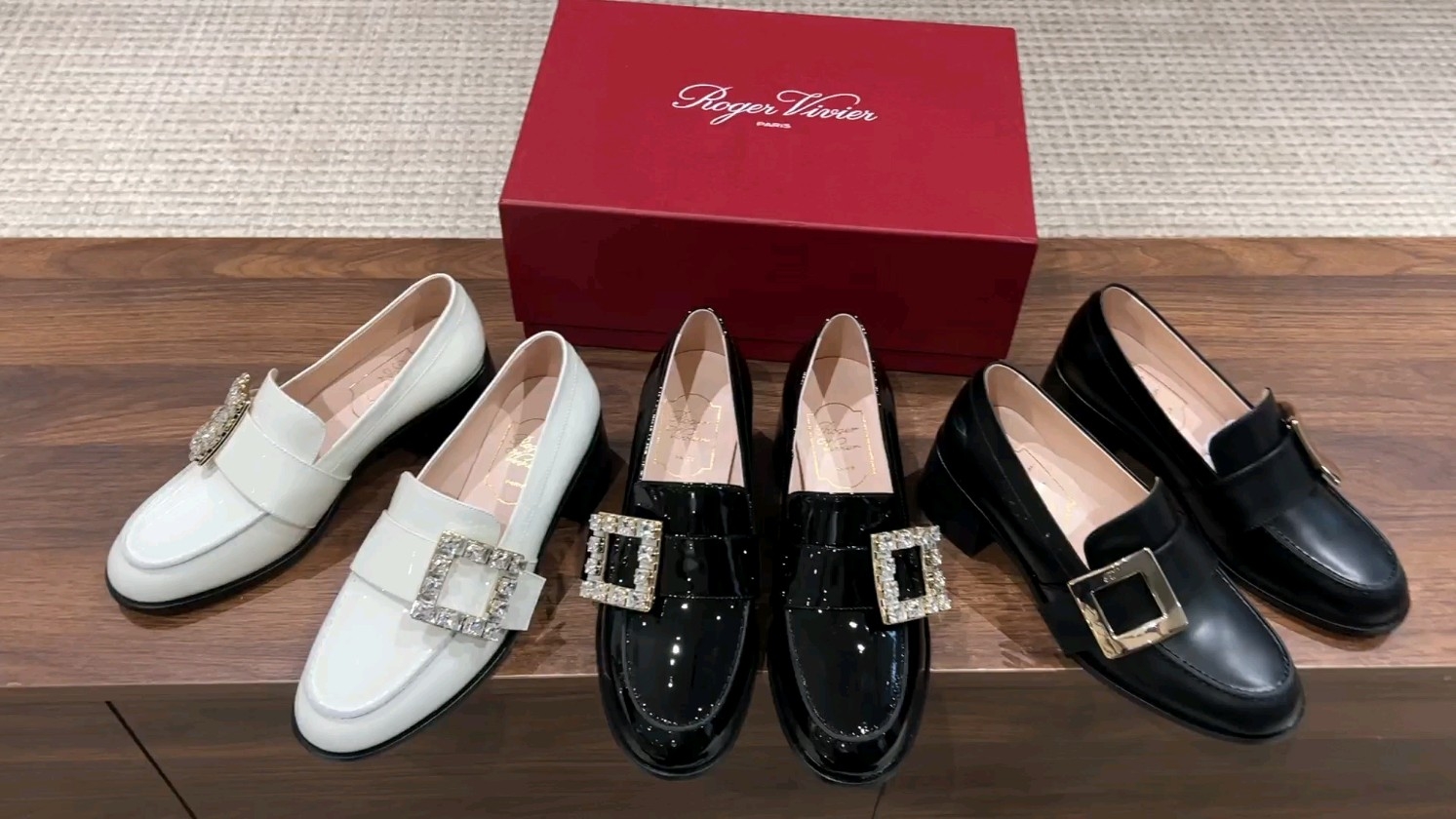 [Roger Vivier Women