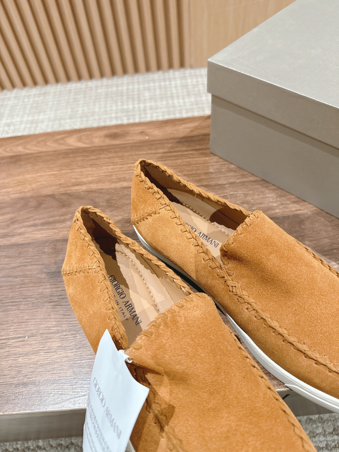 Luxurious Giorgio Armani Velvet and Leather Recreational Shoe Collection - 图片 6