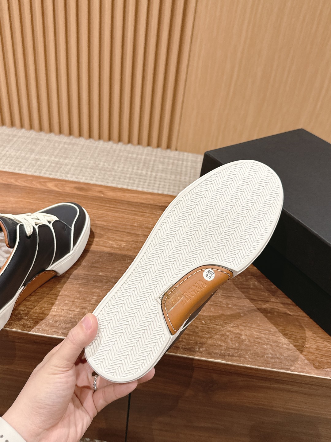 Ermenegildo Zegna Couture Triple Stitch Sneakers: Stylish Limited-Cost Men’s Shoes - 图片 8