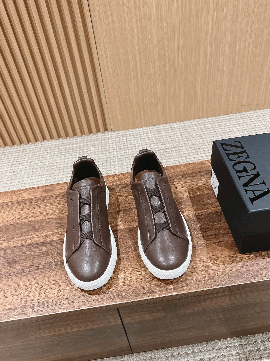 Ermenegildo Zegna Couture Triple Stitch Sneakers: Quality and Comfort in Style - 图片 1