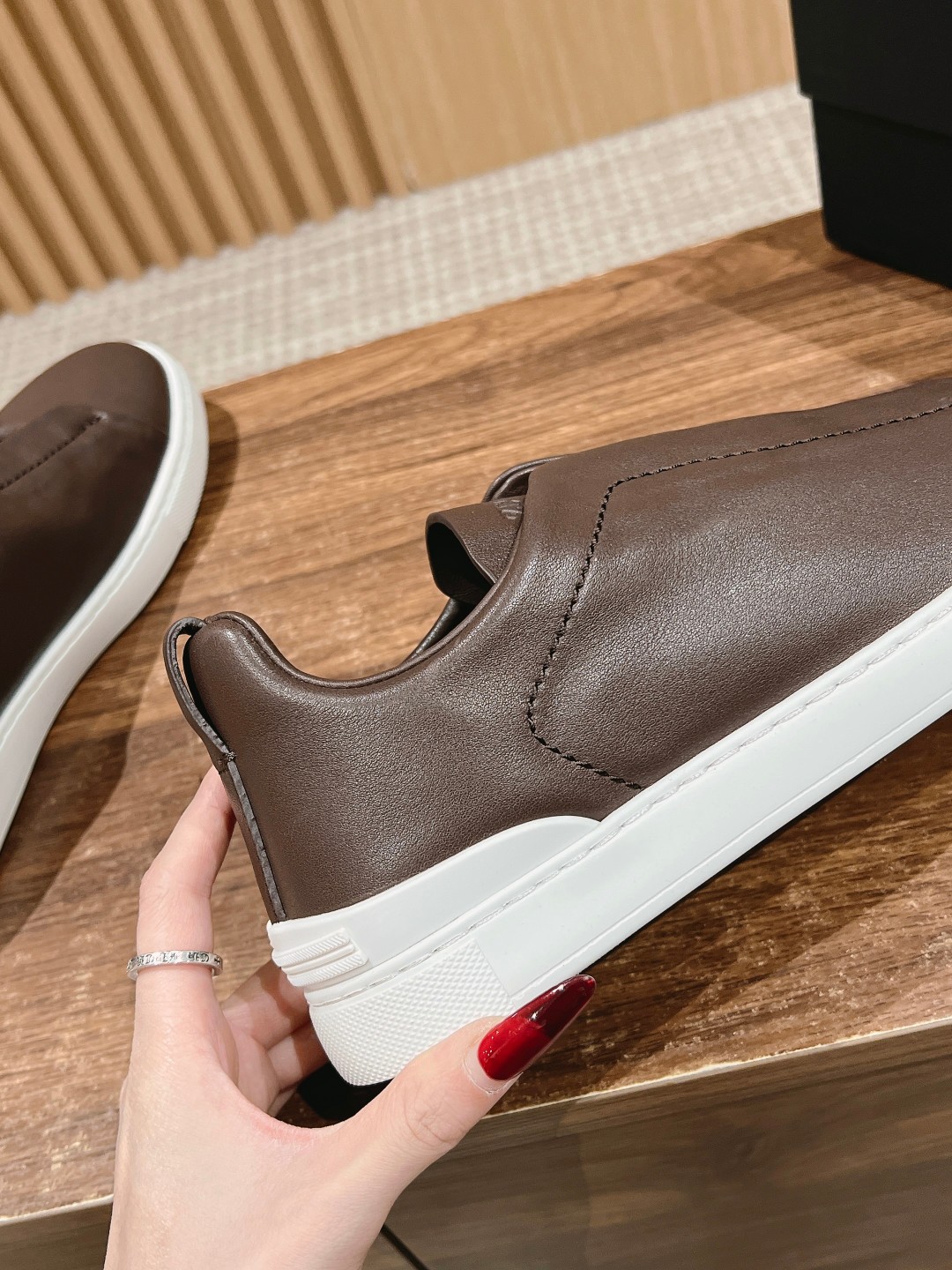 Ermenegildo Zegna Couture Triple Stitch Sneakers: Quality and Comfort in Style - 图片 8