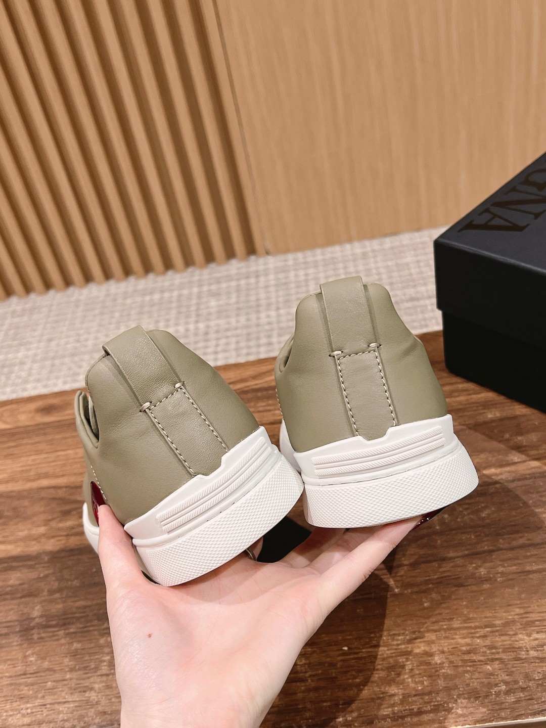 Ermenegildo Zegna Jenia Couture Triple Stitch Sneakers: High-Quality, Stylish, and Comfortable Men’s Shoes - 图片 9