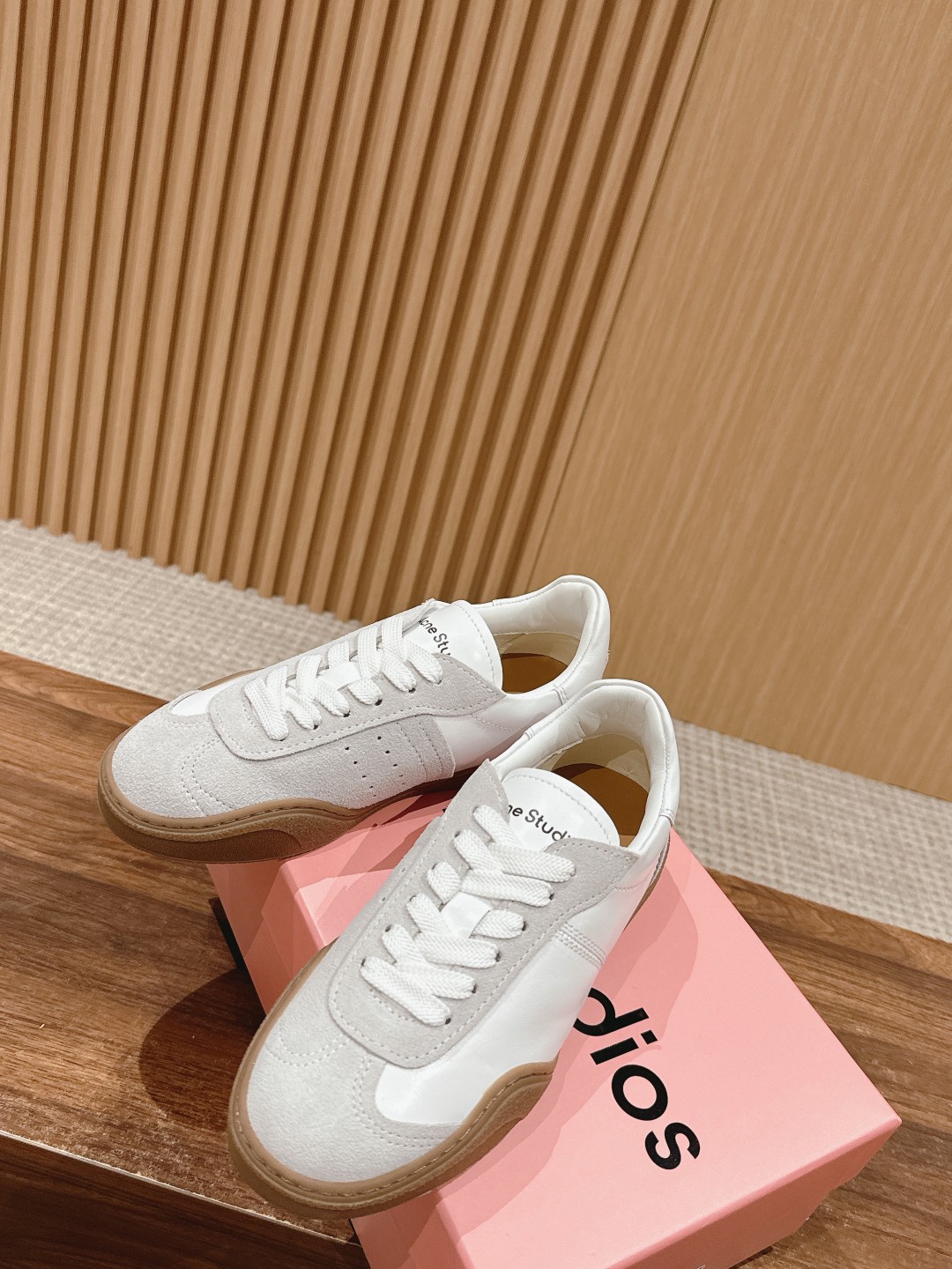 Acne Studios Launches Popular German Shoes for Spring/Summer Collection - 图片 4