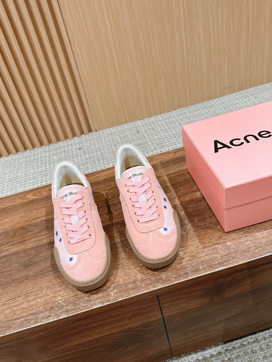 Acne Studios Spring/Summer German Shoes: Stylish, Comfortable, and High Quality