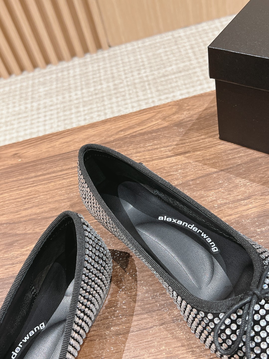 Retro-Orthodox Alexander Wang Drilling Shoes: Perfect for Every Season - 图片 7