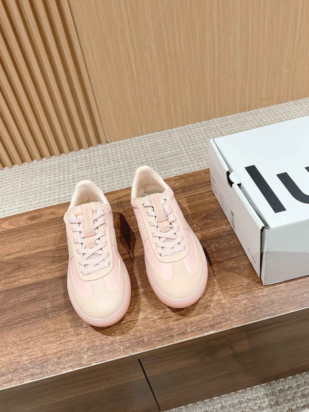 Lulemon City Verte Training Shoes: Stylish, Versatile, and Supportive for Running and Training - 图片 1