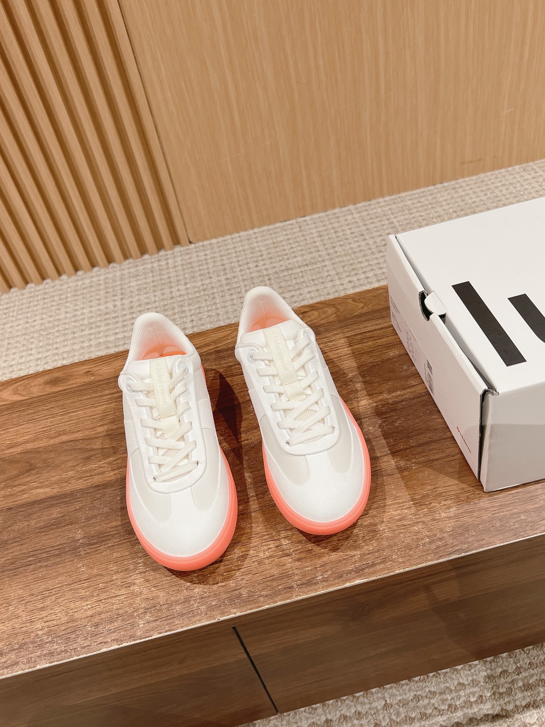 Lulemon City Verse Sneakers: Versatile Footwear for Gym and Jogging Training - 图片 1