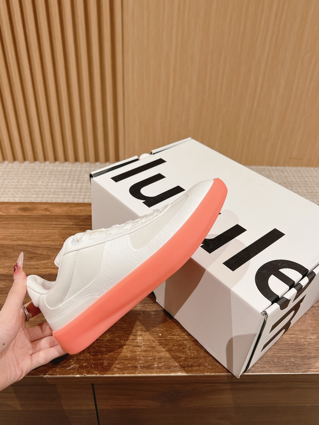 Lulemon City Verse Sneakers: Versatile Footwear for Gym and Jogging Training - 图片 5