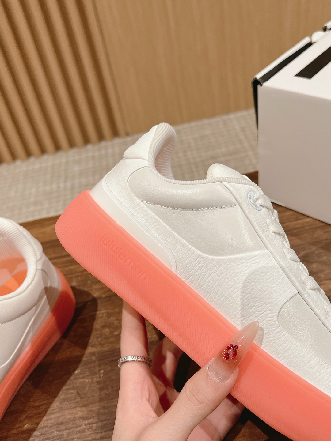 Lulemon City Verse Sneakers: Versatile Footwear for Gym and Jogging Training - 图片 7