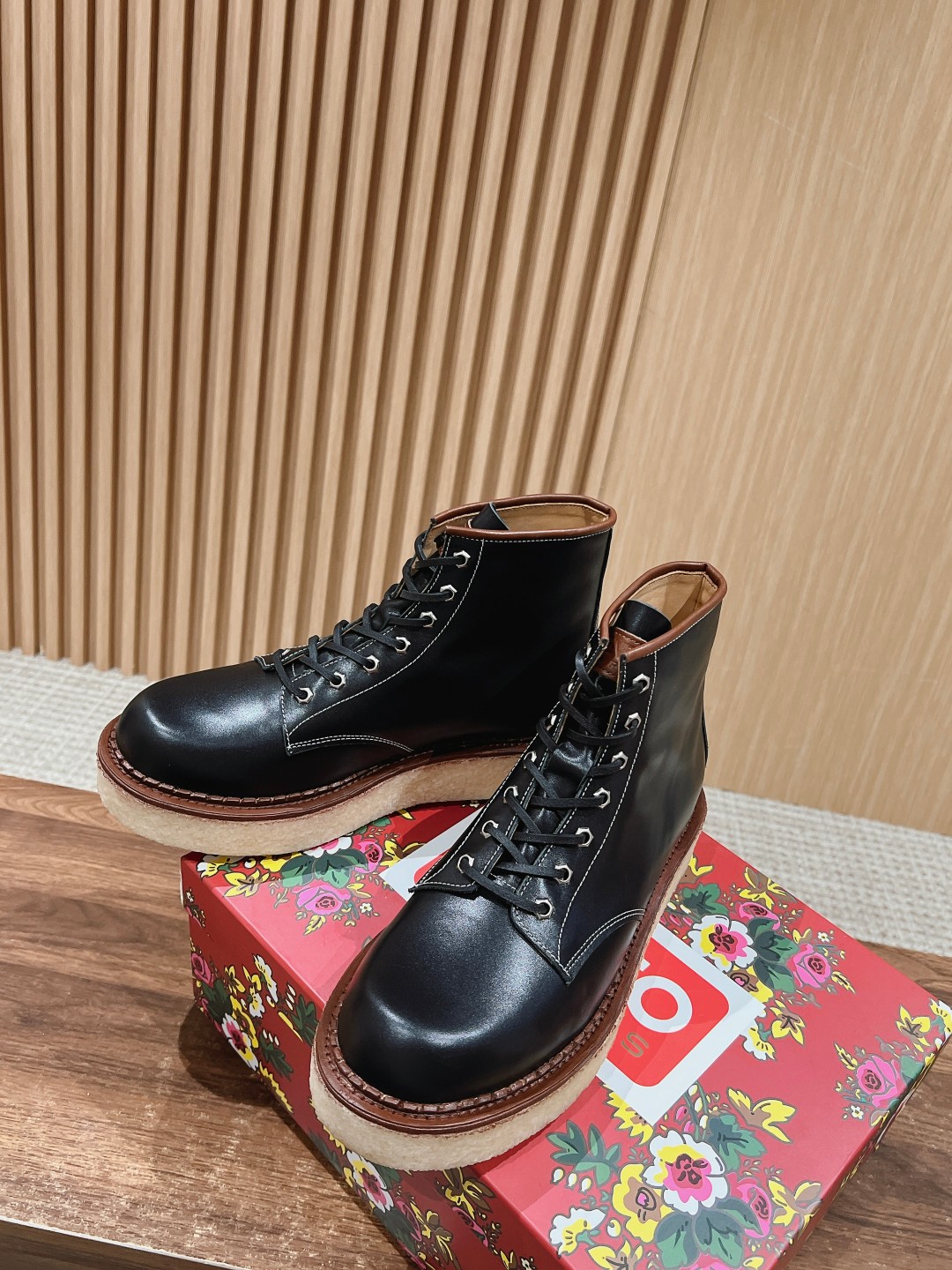 Kenzo Takada Kangaroo Shoe: Comfortable Geisha-inspired Design with Unique Aesthetics - 图片 4