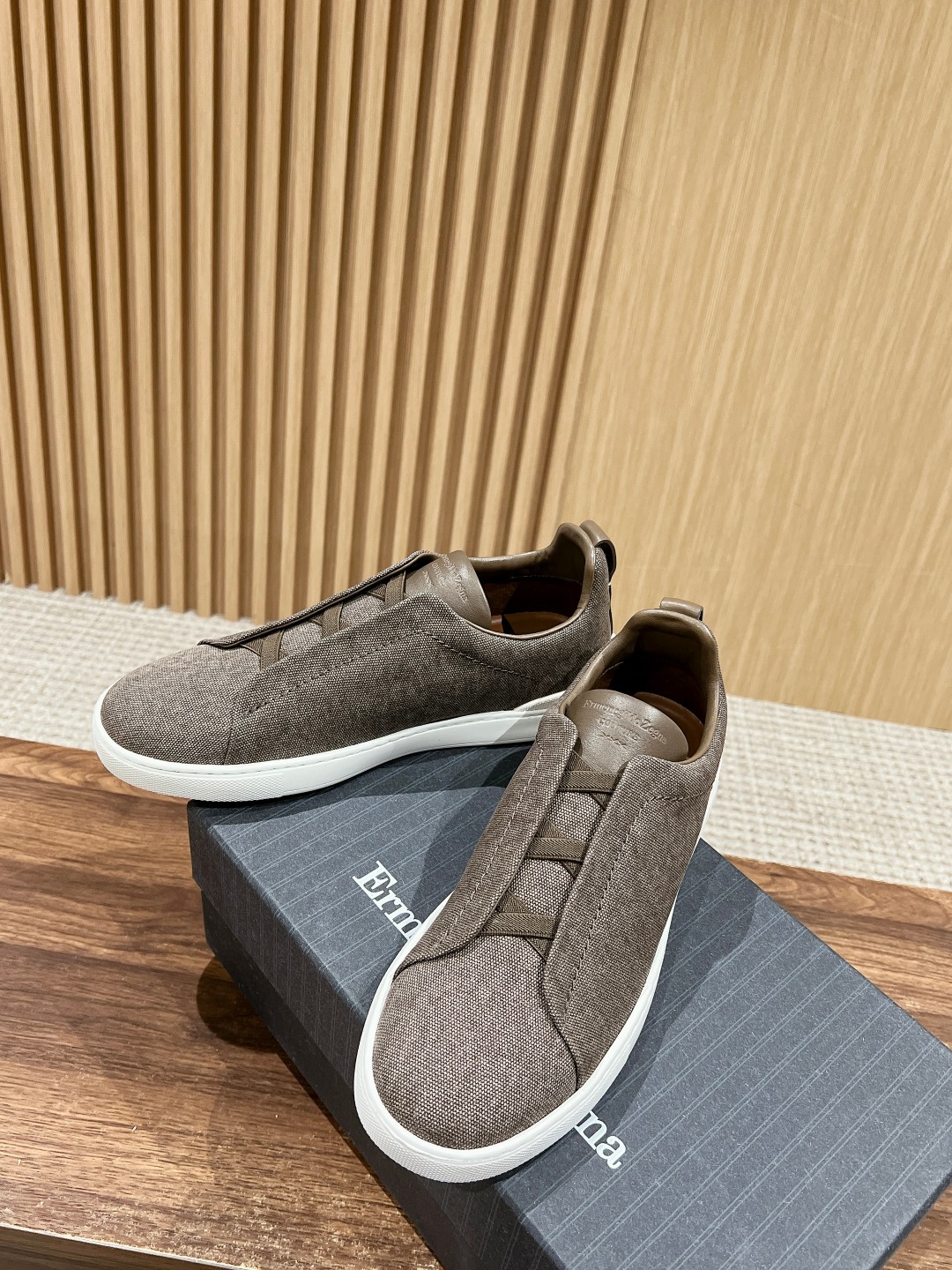 Ermenegildo Zegna Sustainable Wool Sneakers with Triple Stitch Detail - 图片 4