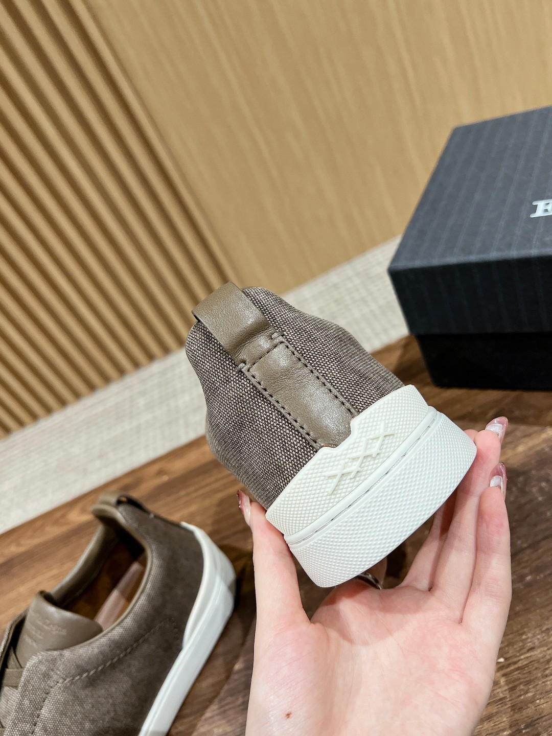 Ermenegildo Zegna Sustainable Wool Sneakers with Triple Stitch Detail - 图片 9