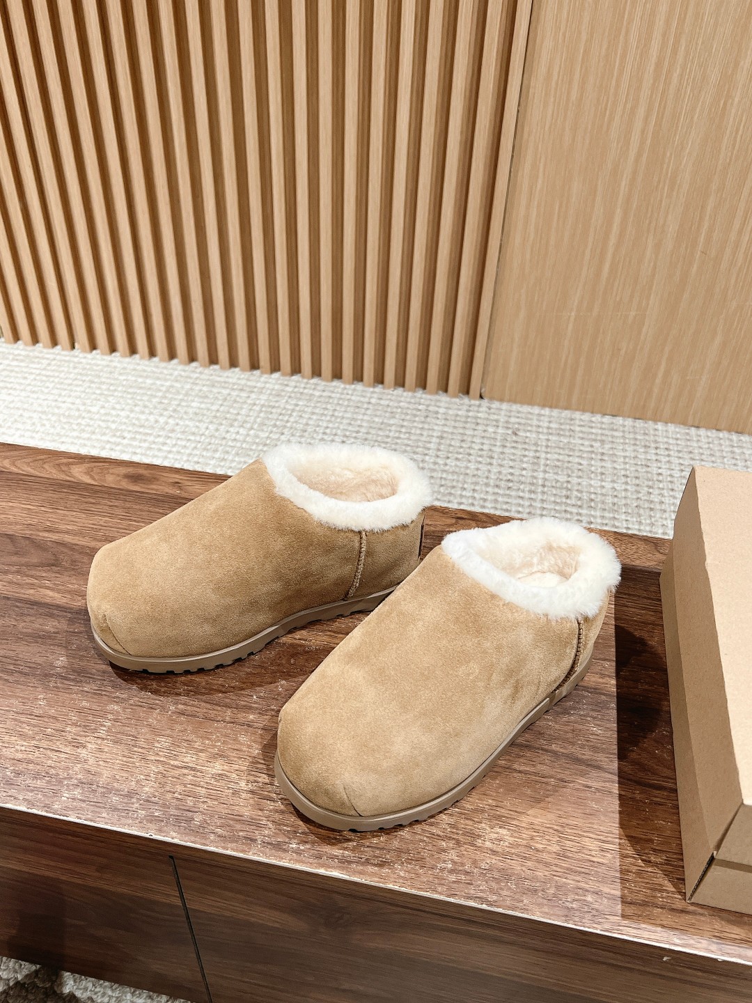 [UGG Women