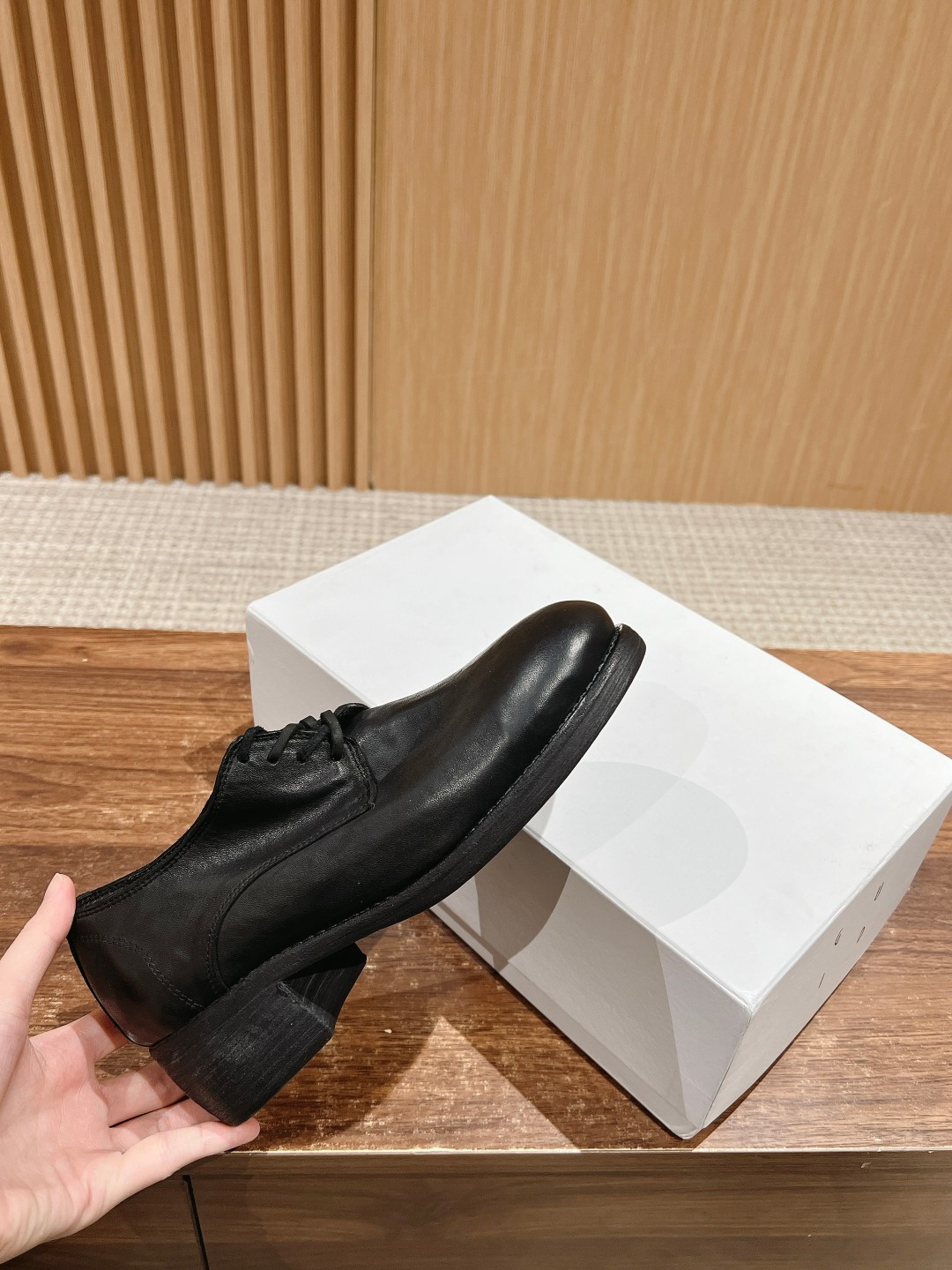 Unique Handmade Shoes: Retro Style with Celtic Influence - 图片 5