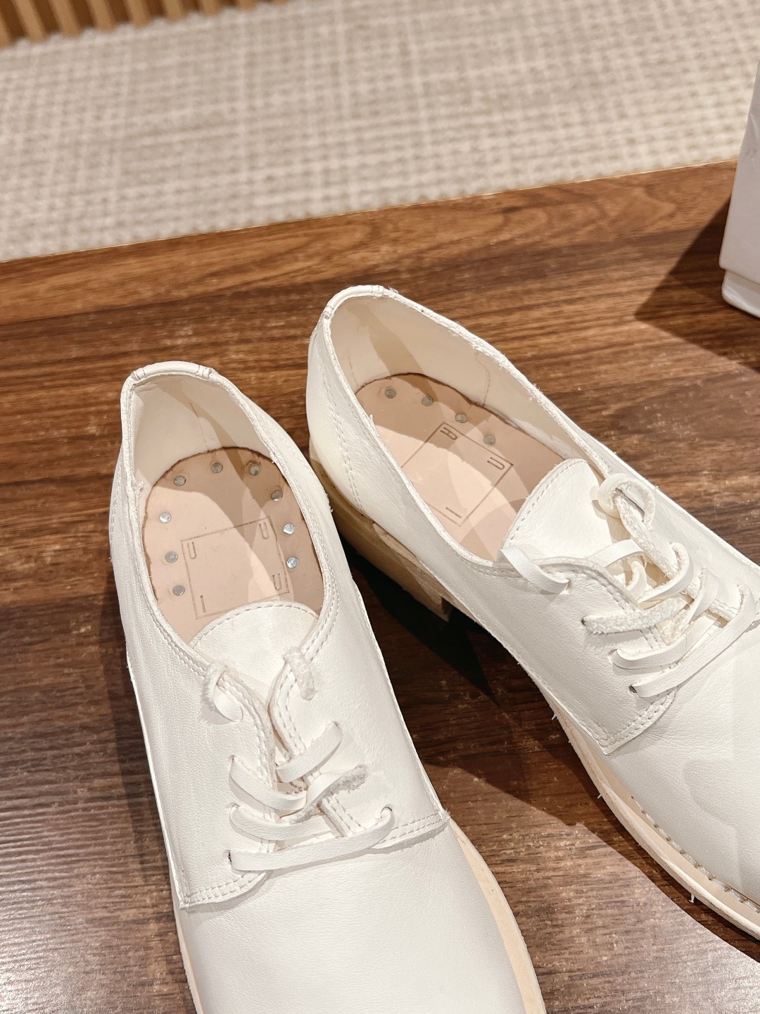 Rehabilitating Old Chelsea Wrinkled Shoes with Unique Features and Retro Style - 图片 7
