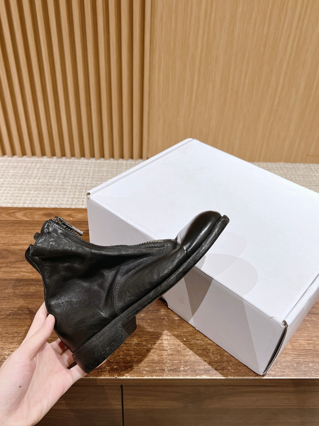 Unique Handmade Shoes with Vintage Appeal and Comfortable Fit - 图片 5