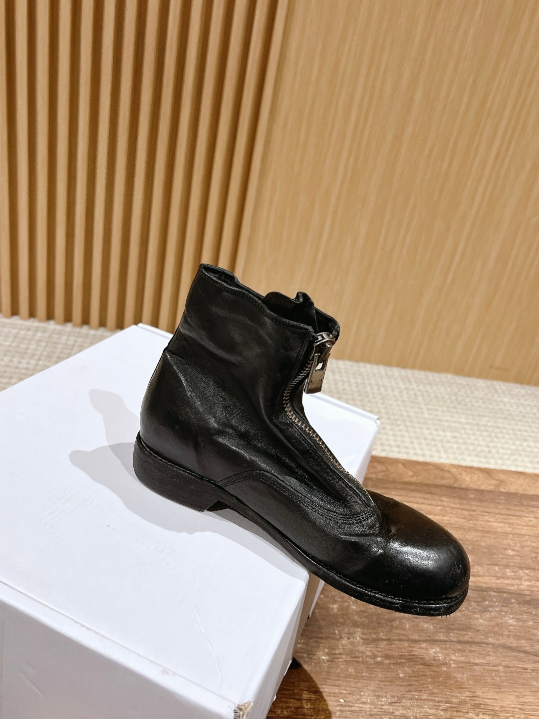 Unique Handmade Shoes with Vintage Appeal and Comfortable Fit - 图片 3