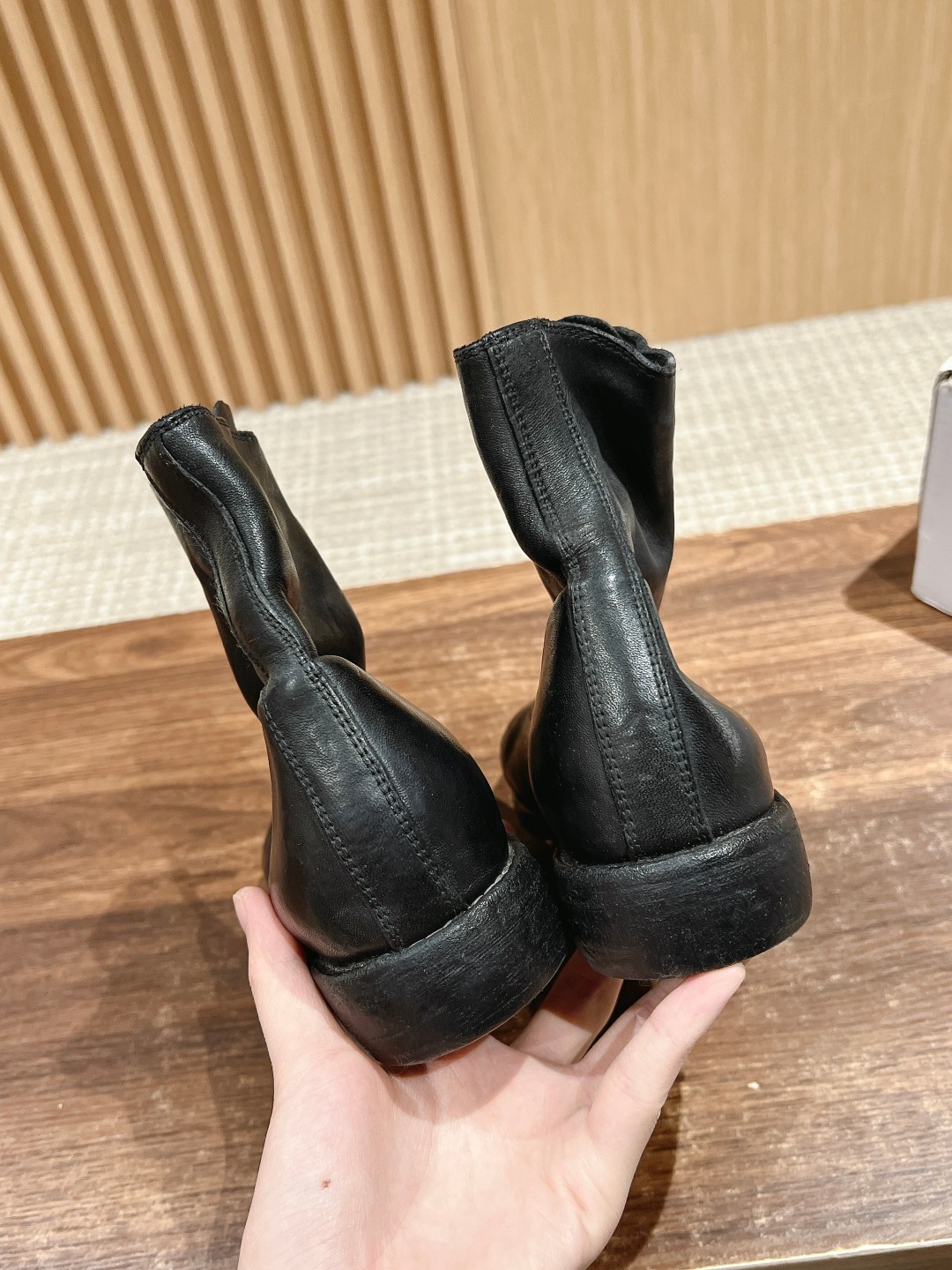 Unique Handmade Shoes with Vintage Appeal and Comfortable Fit - 图片 8