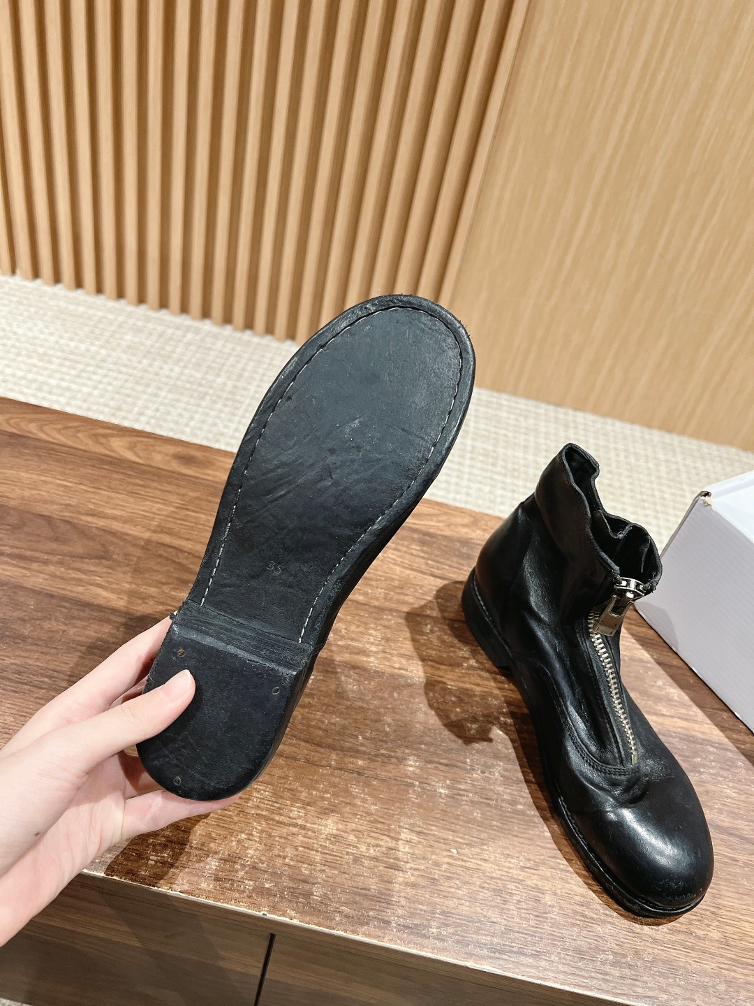 Unique Handmade Shoes with Vintage Appeal and Comfortable Fit - 图片 9