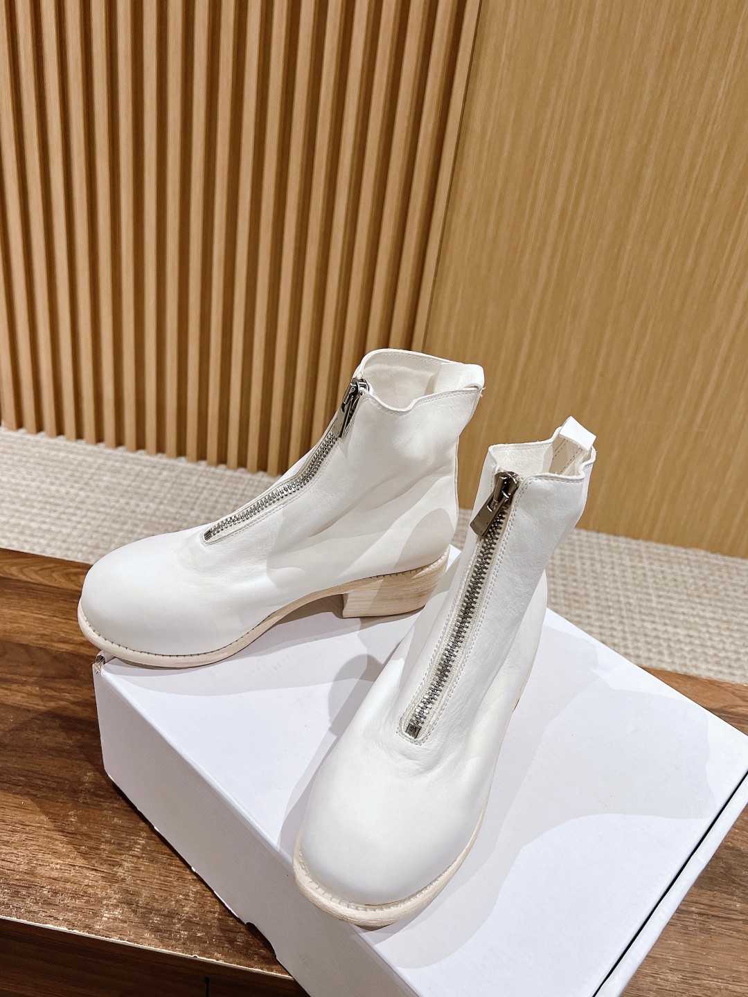 GUIDI #Guetti Revives Ancient Chelsea Wrinkled Shoes with Unique Features - 图片 4