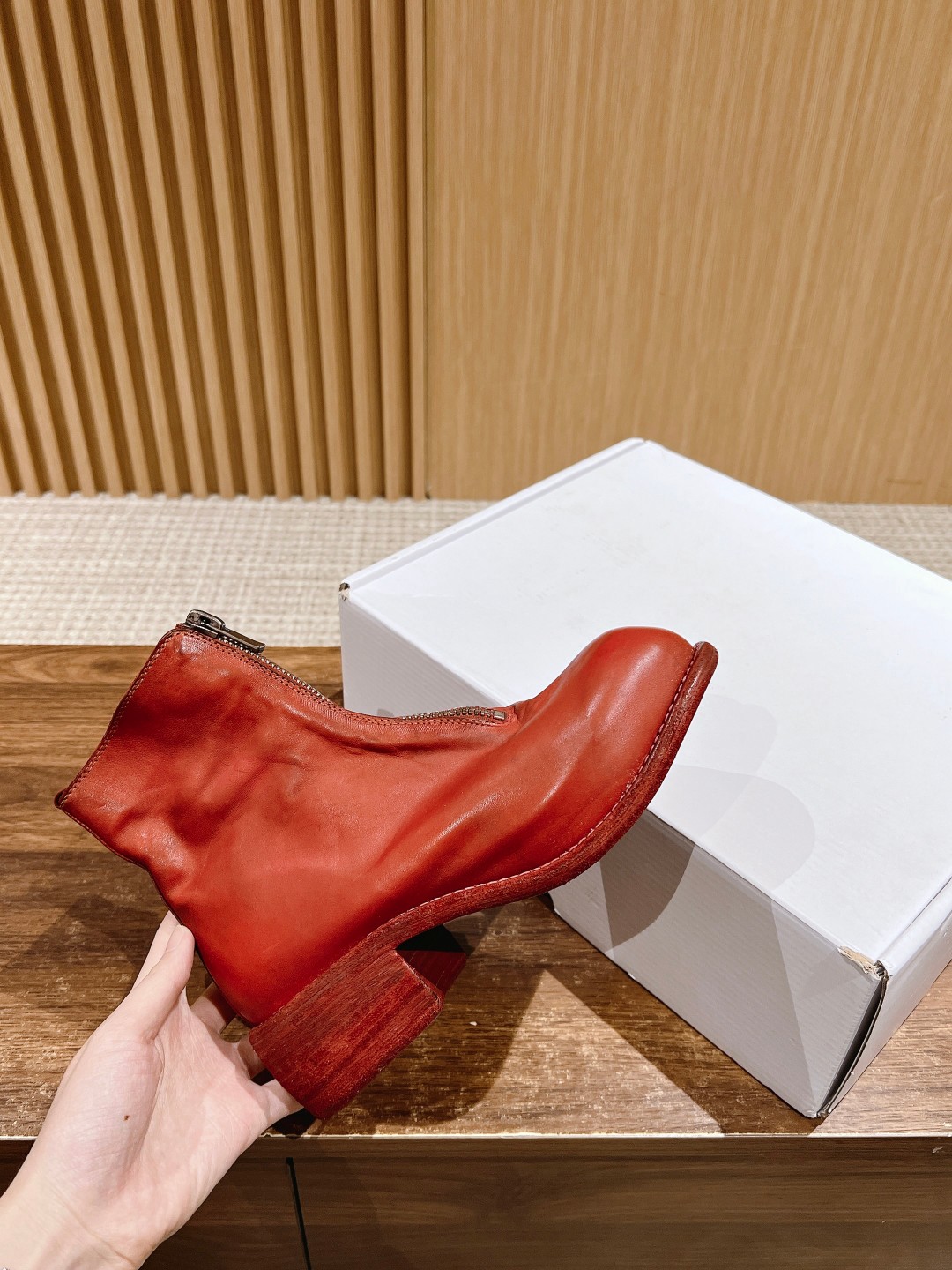 GUIDI #Guetti Revives Chelsea Wrinkled Shoes with Unique Features and Retro Style - 图片 5