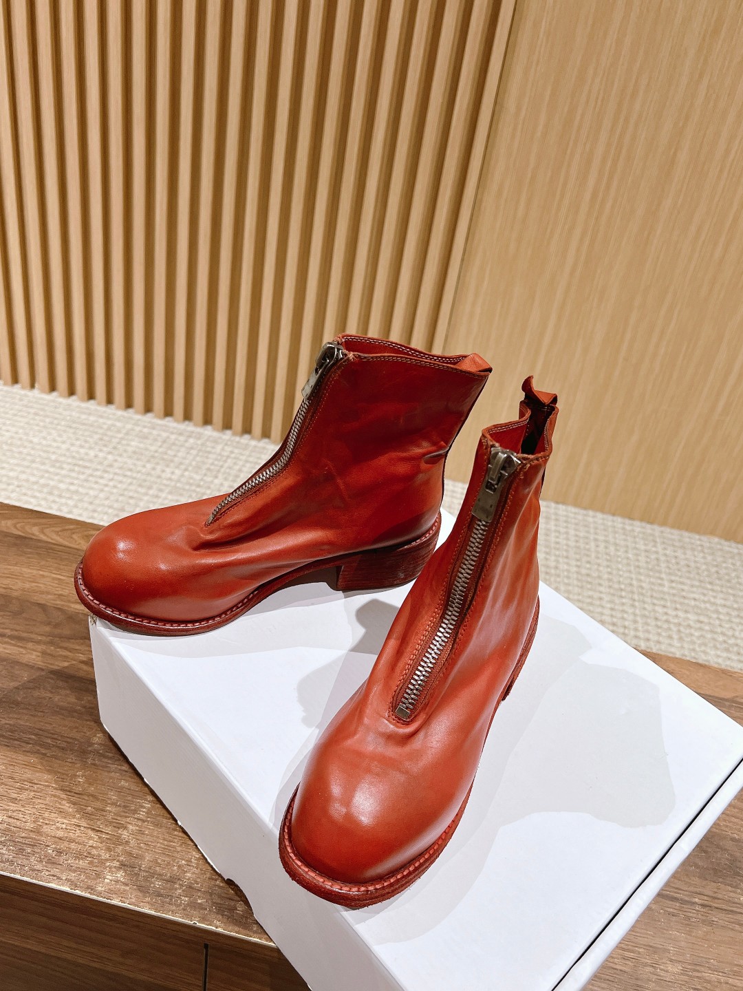 GUIDI #Guetti Revives Chelsea Wrinkled Shoes with Unique Features and Retro Style - 图片 4