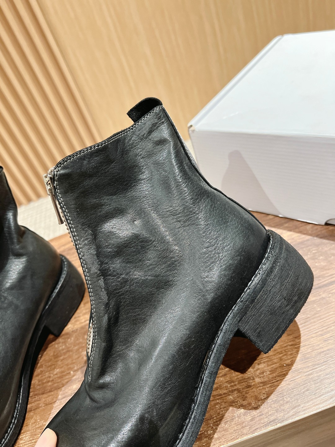 GUIDI #Guetti Revives Chelsea Wrinkled Shoes with Unique Handcrafted Features - 图片 8